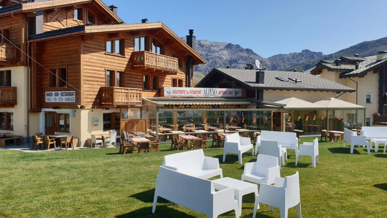 Property building in Alpino Lodge Bivio