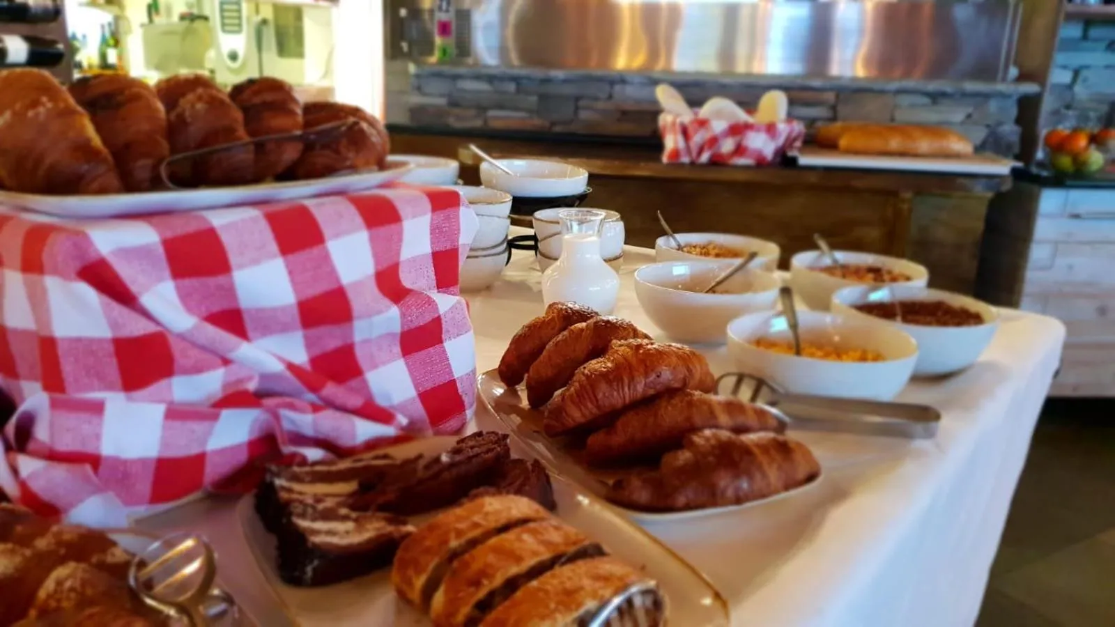Breakfast in Alpino Lodge Bivio