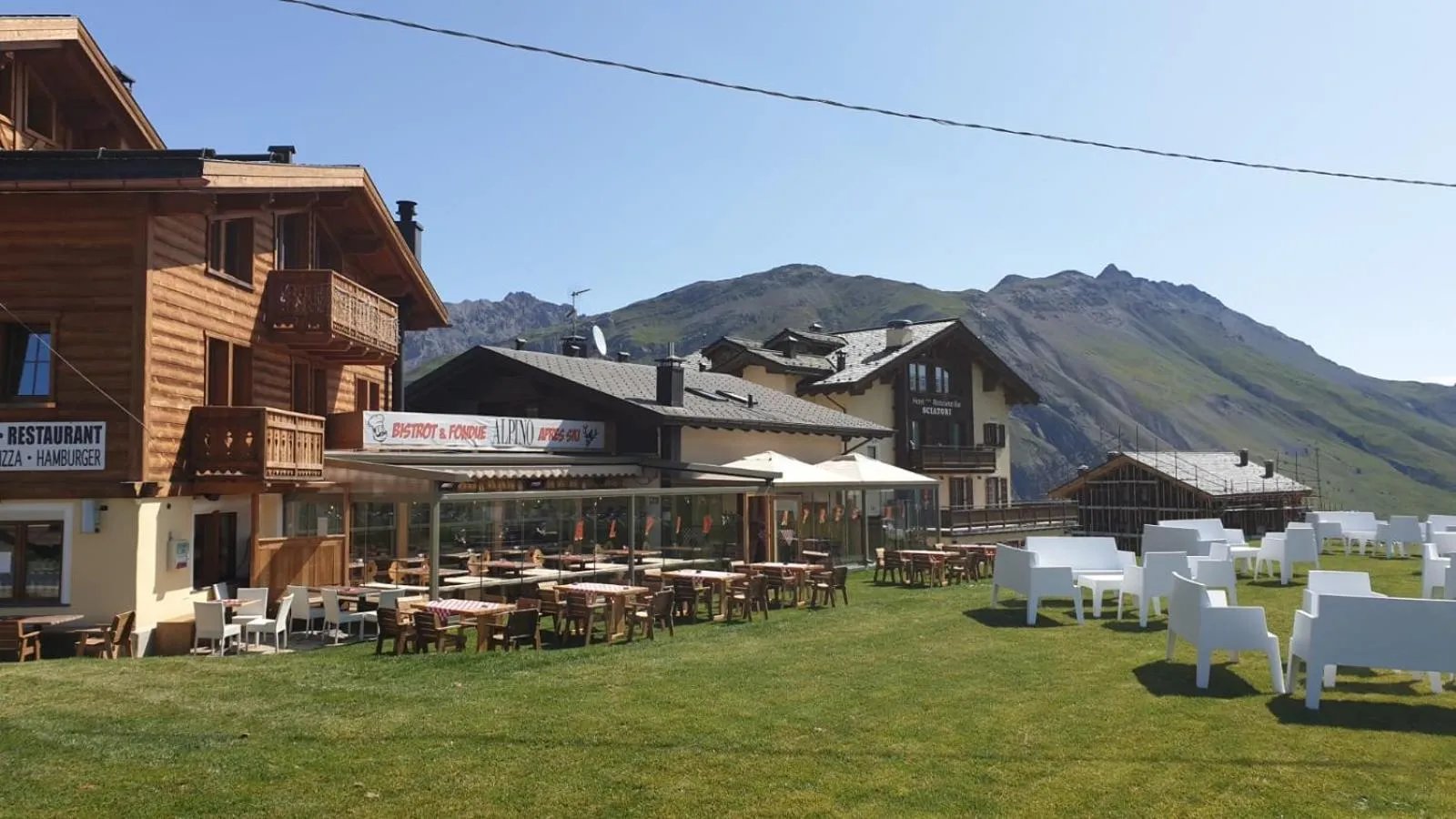 Property building in Alpino Lodge Bivio