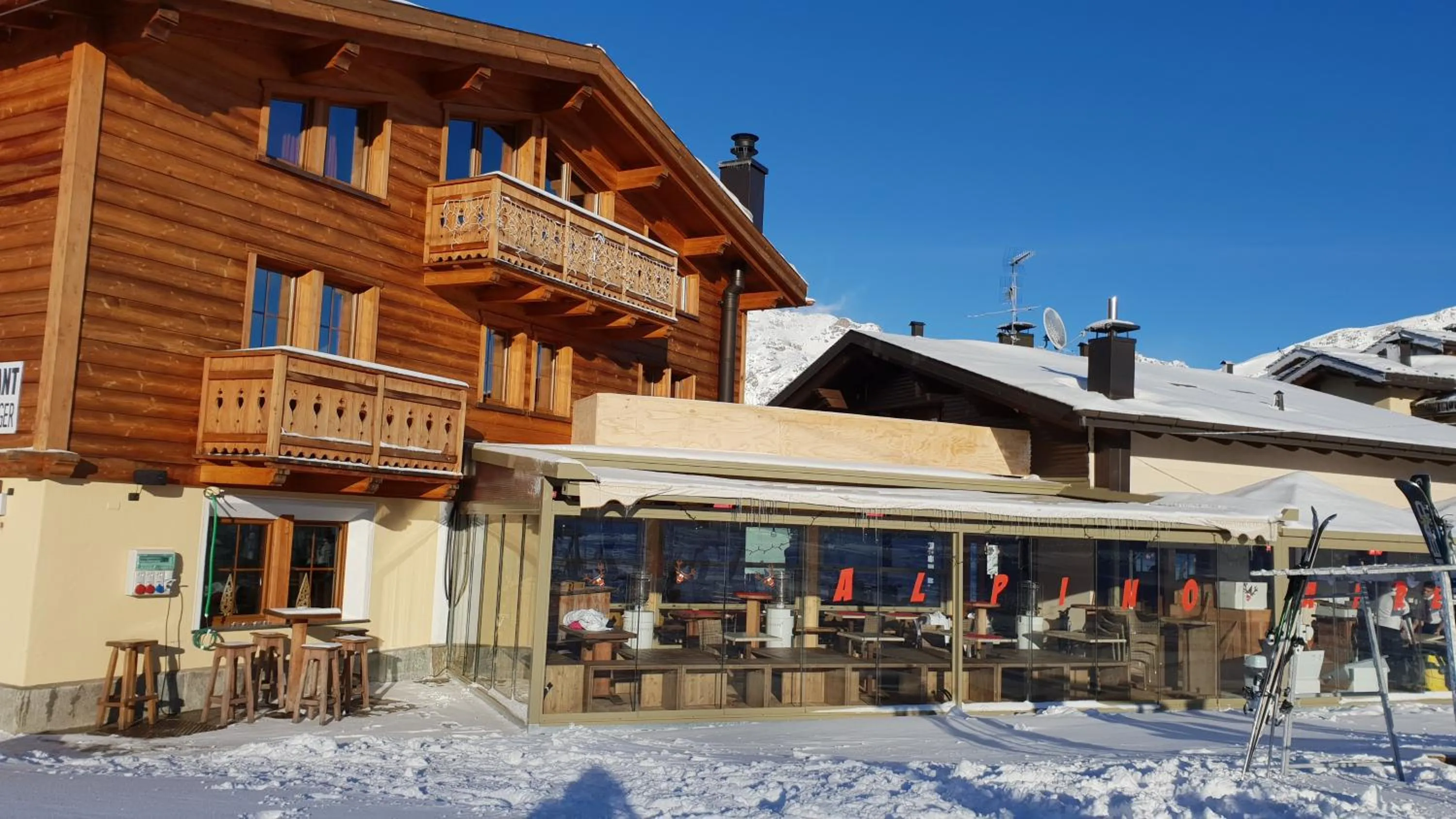 Facade/entrance in Alpino Lodge Bivio