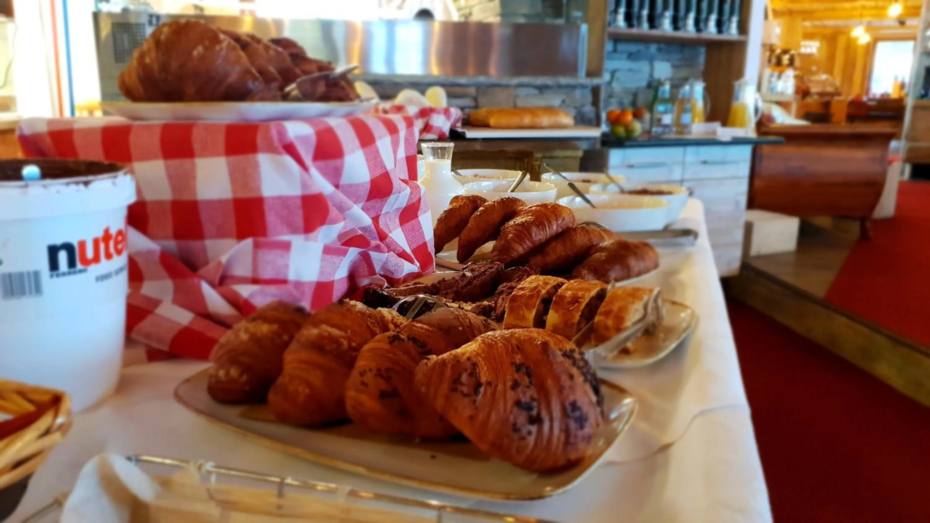 Food and drinks in Alpino Lodge Bivio