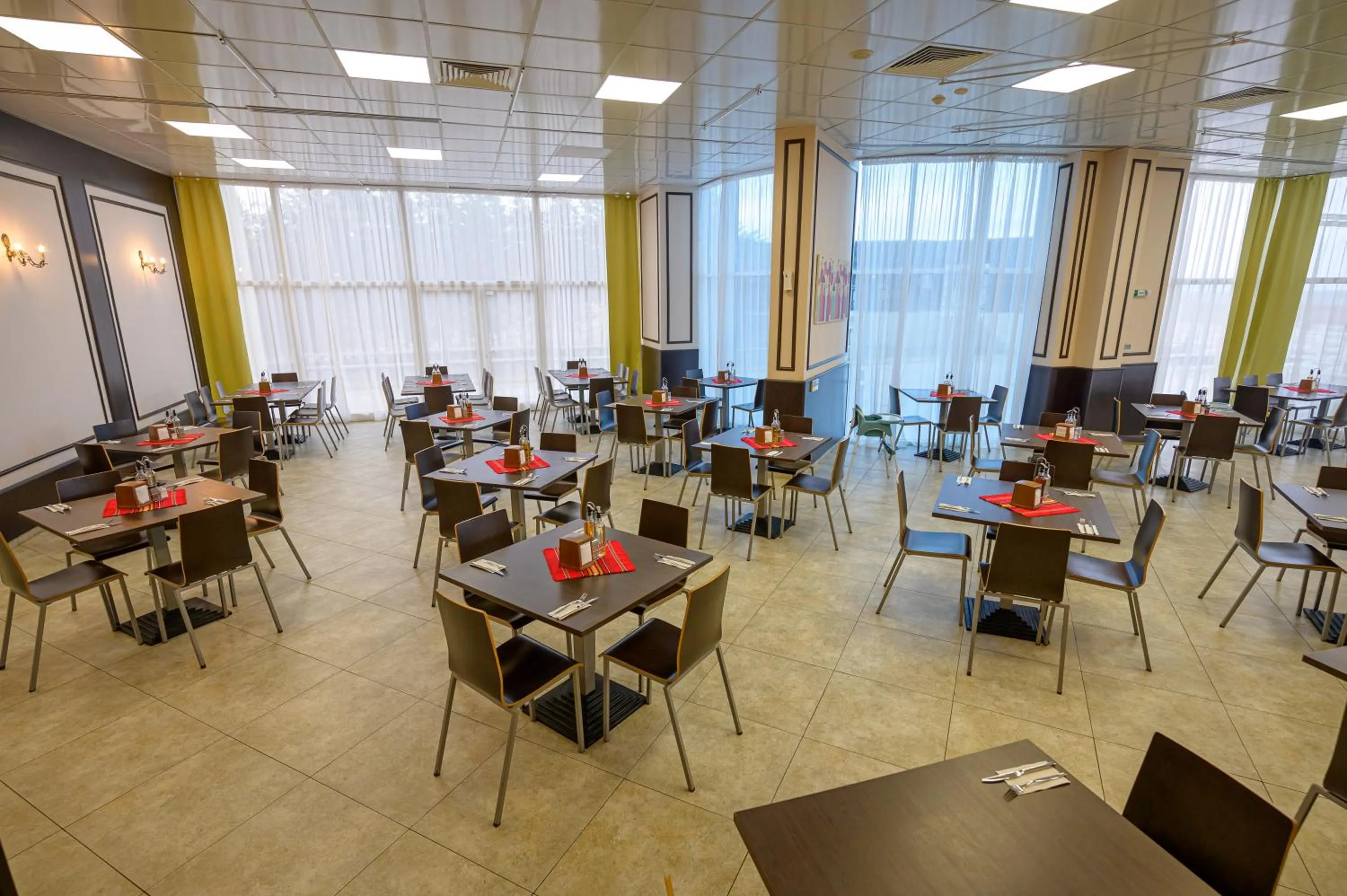 Restaurant/places to eat in Blue Pearl Hotel - All Inclusive Plus