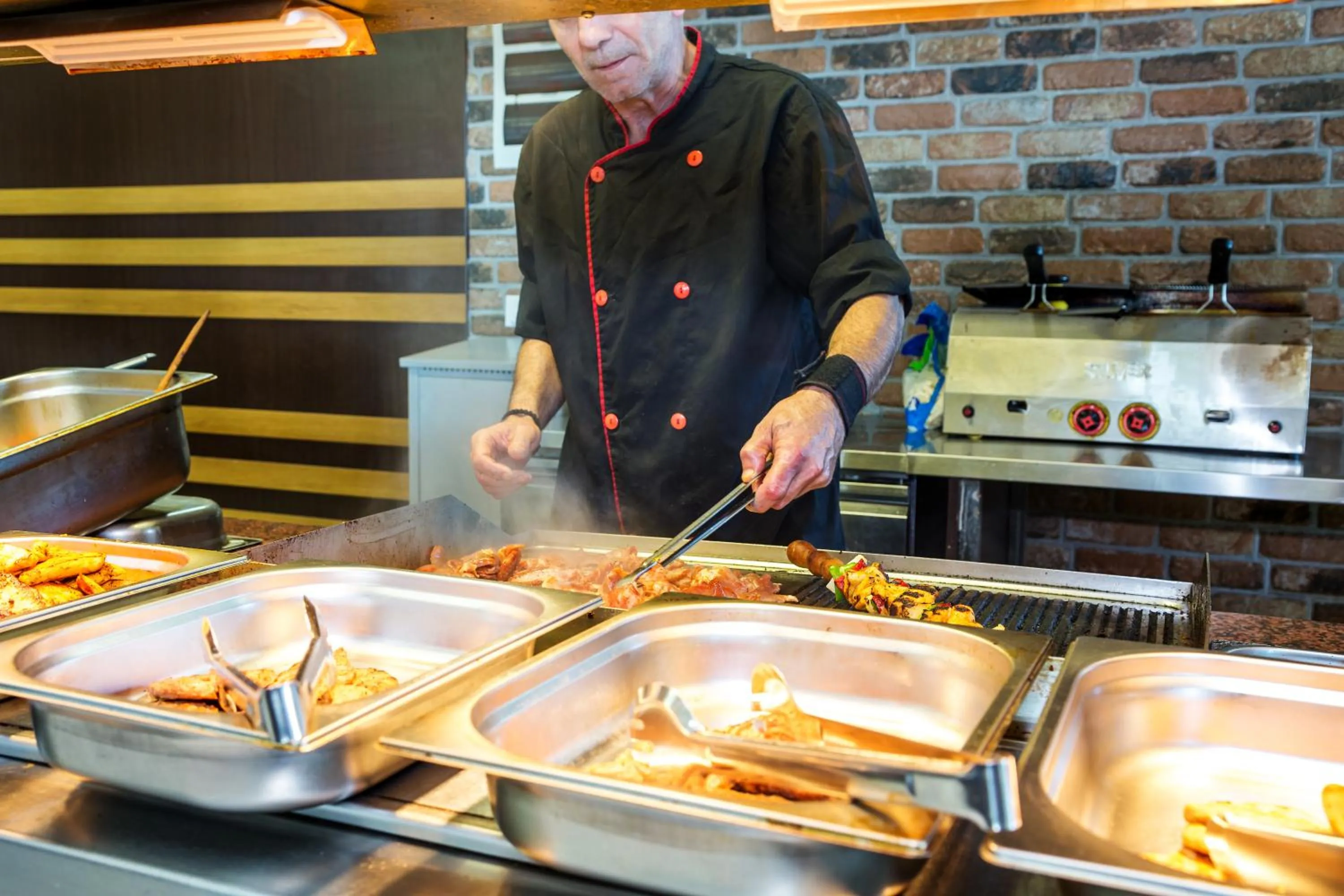 Lunch in Blue Pearl Hotel - All Inclusive Plus