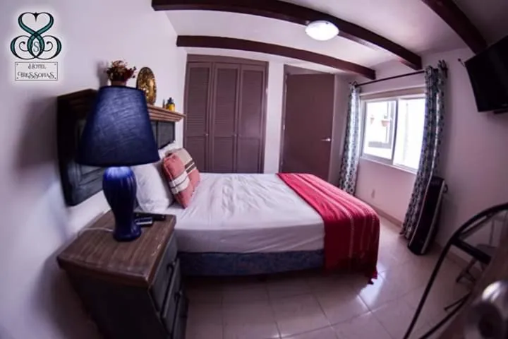 Bed in Hotel Tres Sofias