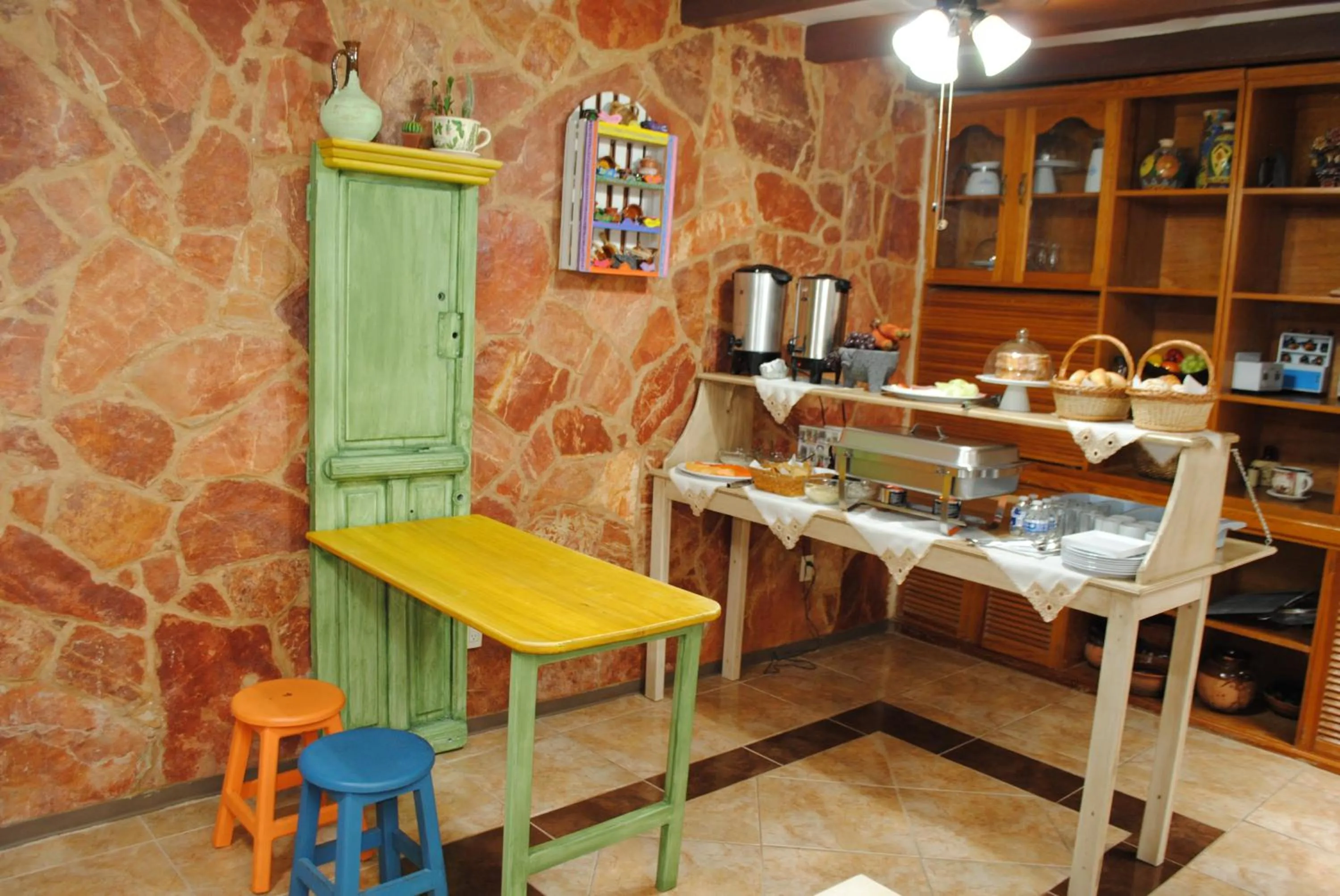 American breakfast in Hotel Tres Sofias