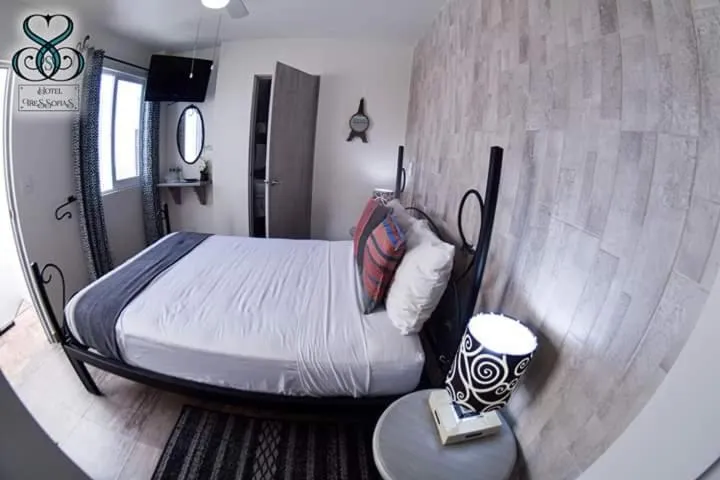 Bed in Hotel Tres Sofias