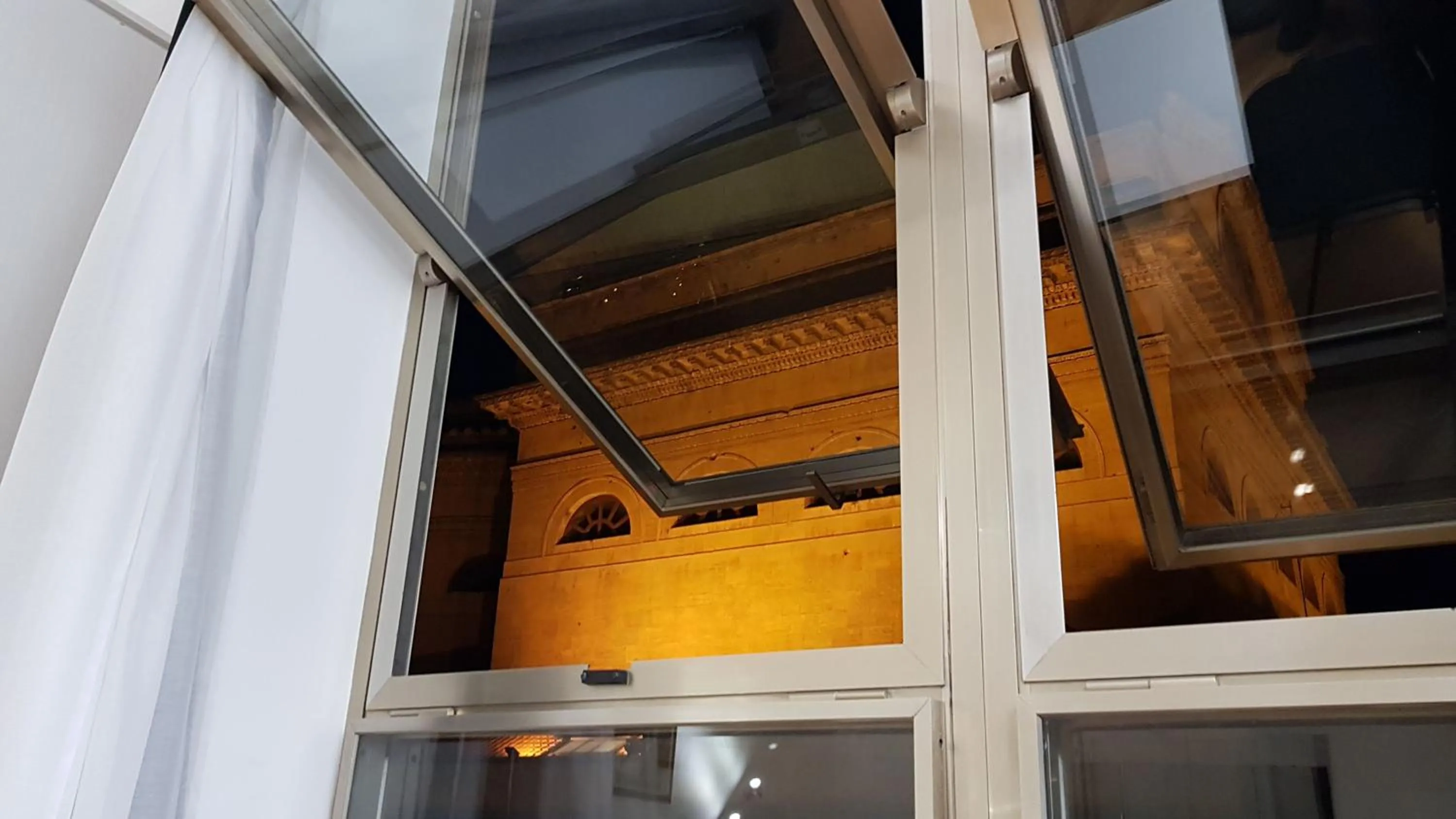 Night in Opera House