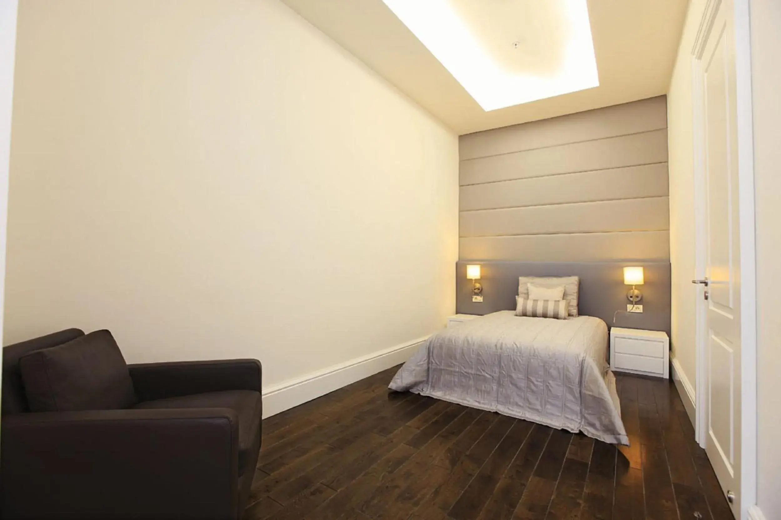 Photo of the whole room, Bed in Pera Residence Photo of the whole room, Bed in Pera Residence