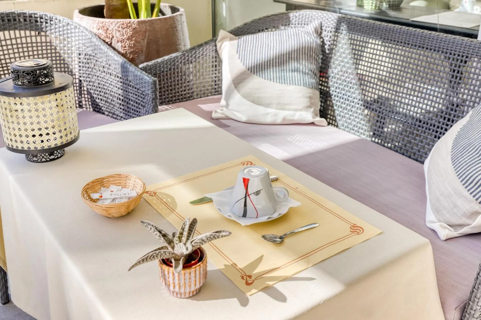 Breakfast in Anglade Hotel