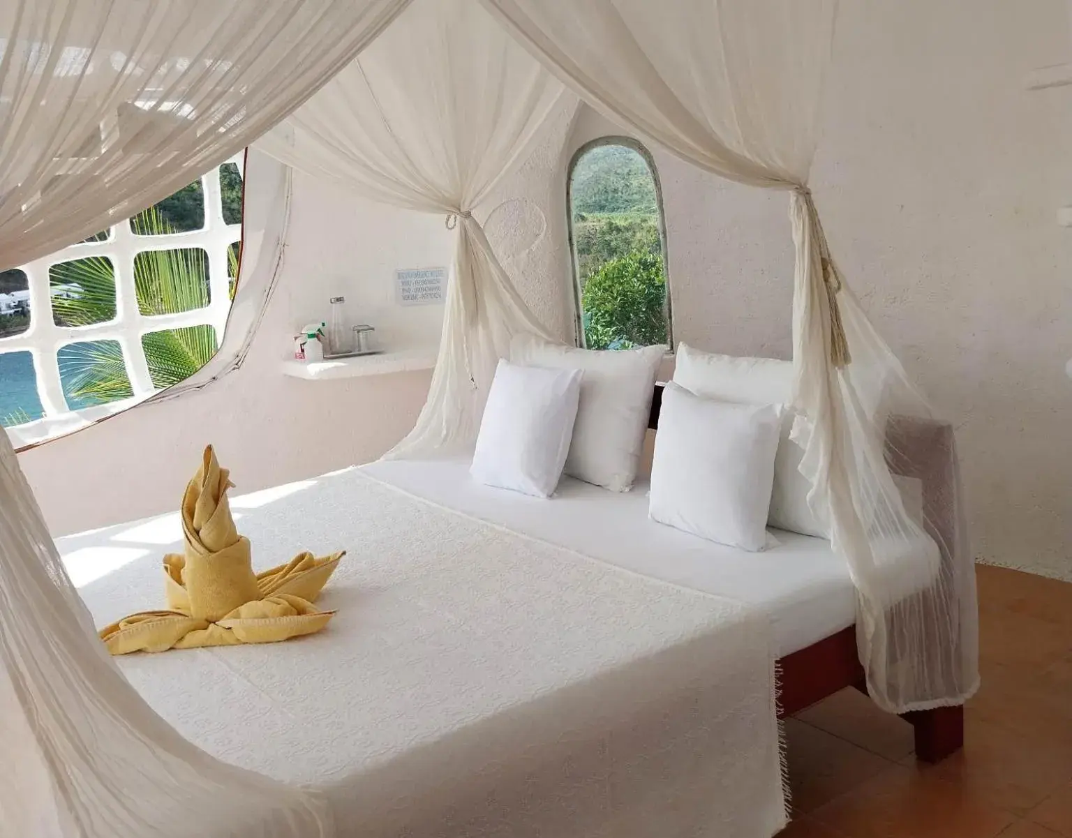 Deluxe Bungalow in AL FARO Cosmio Hotel Palawan Deluxe Bungalow in AL FARO Cosmio Hotel Palawan