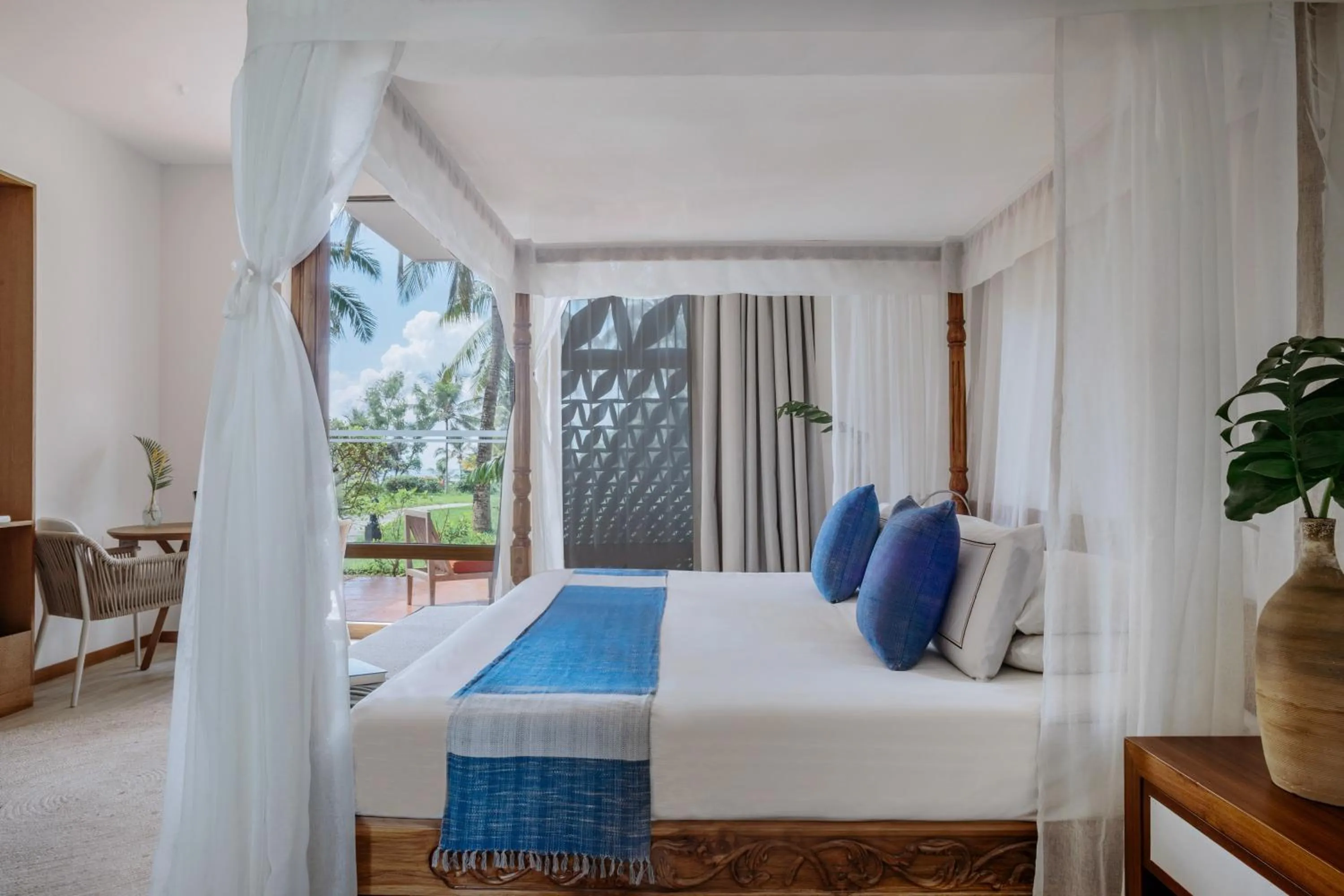 Bed in Melia Zanzibar