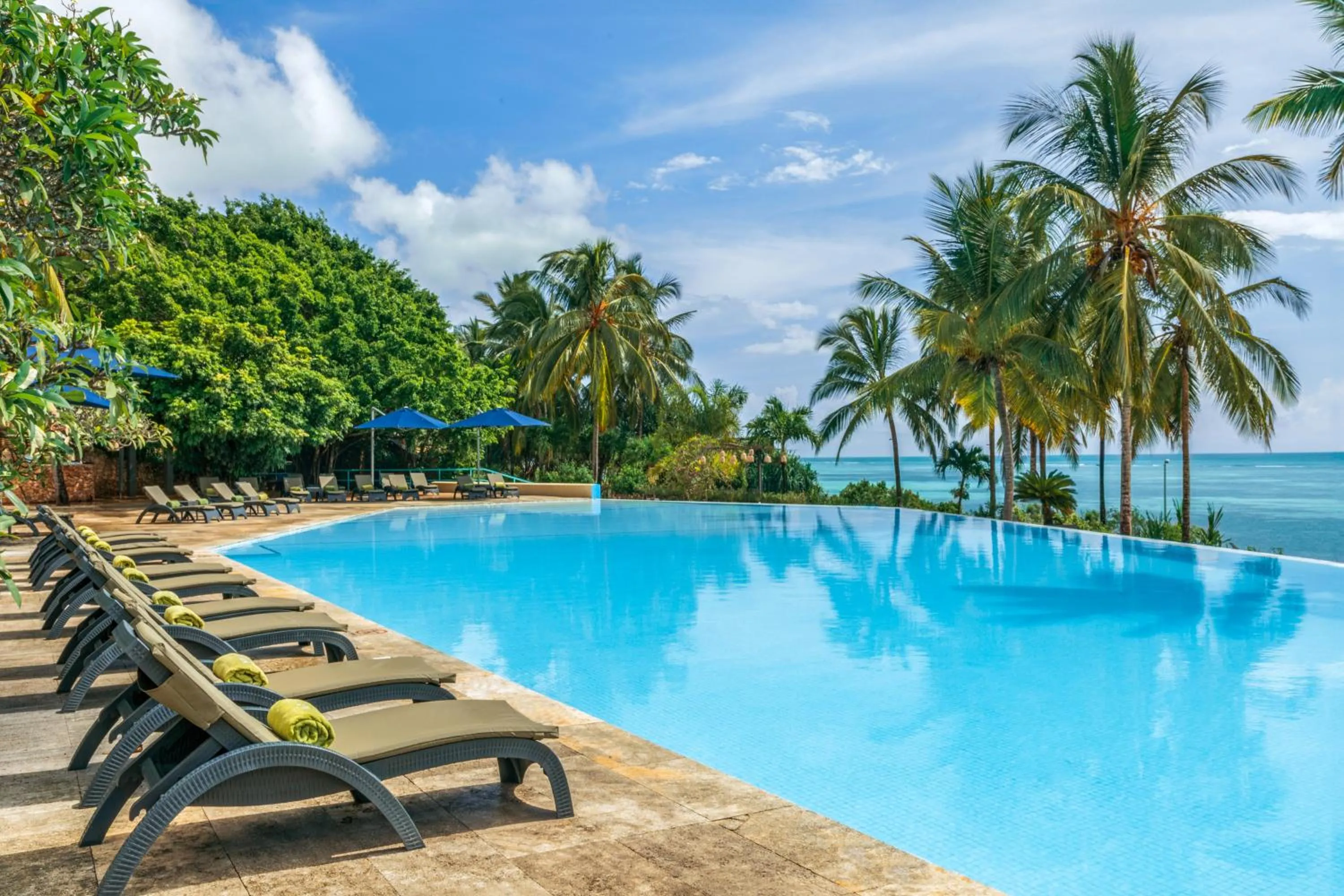 Swimming pool in Melia Zanzibar
