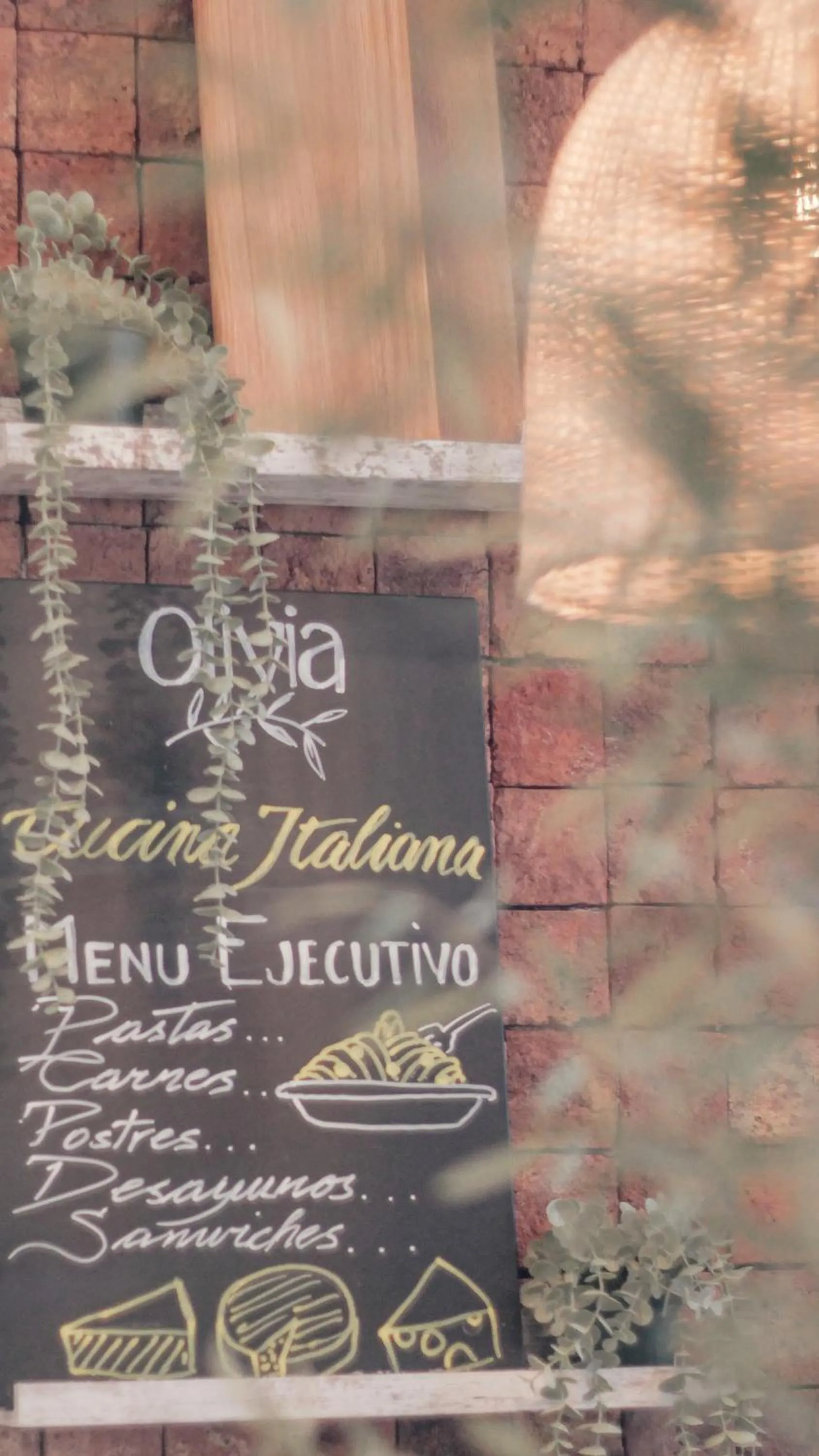 Restaurant/places to eat in ibis Santiago Providencia