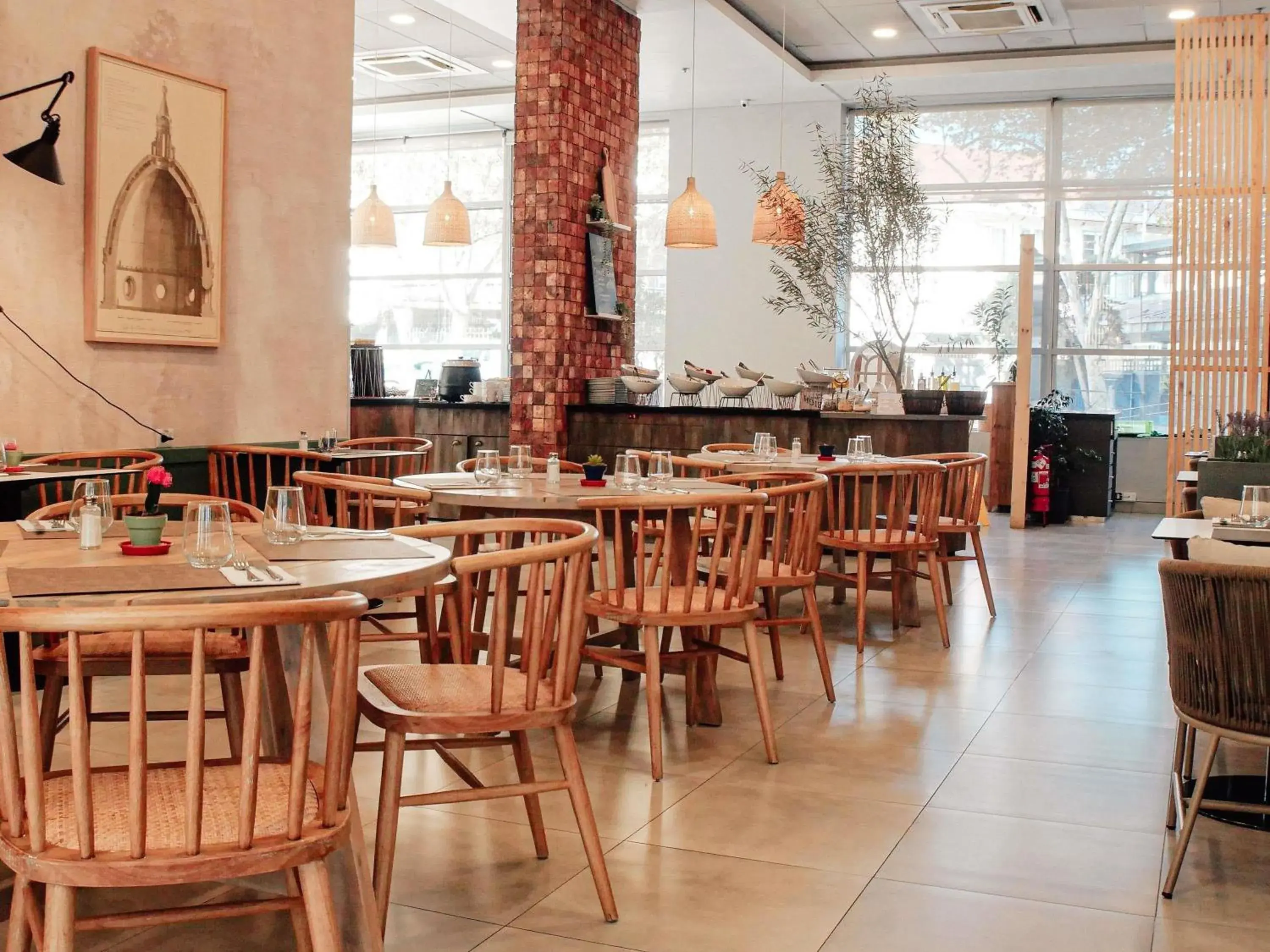 Restaurant/places to eat in ibis Santiago Providencia Restaurant/places to eat in ibis Santiago Providencia