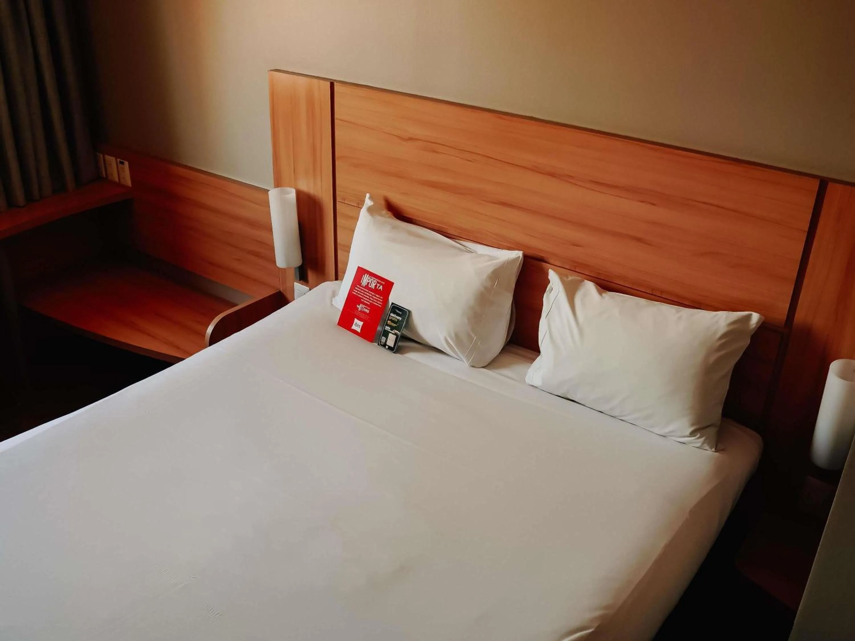 Bedroom, Bed in ibis Santiago Providencia