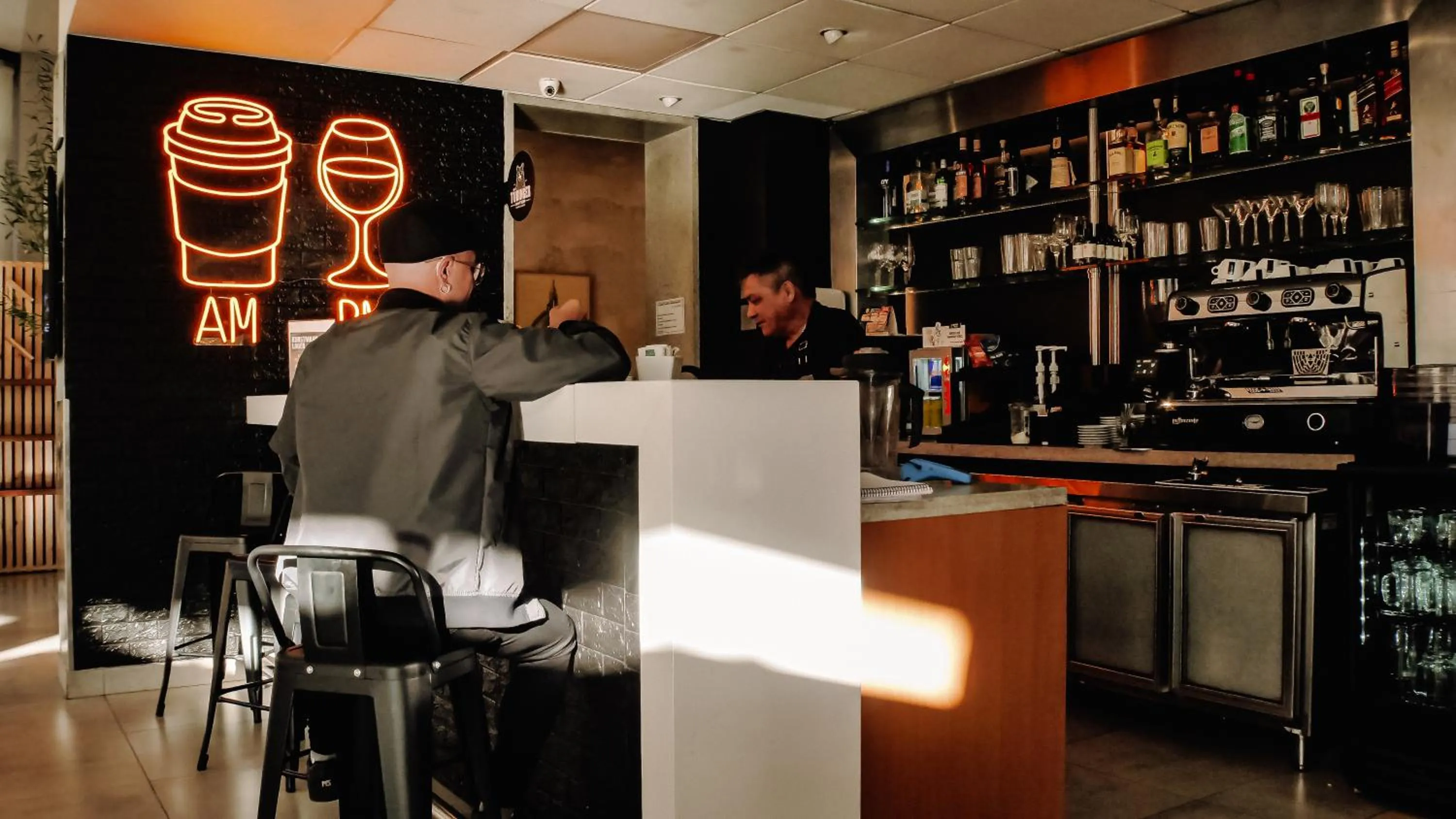 Lounge or bar in ibis Santiago Providencia