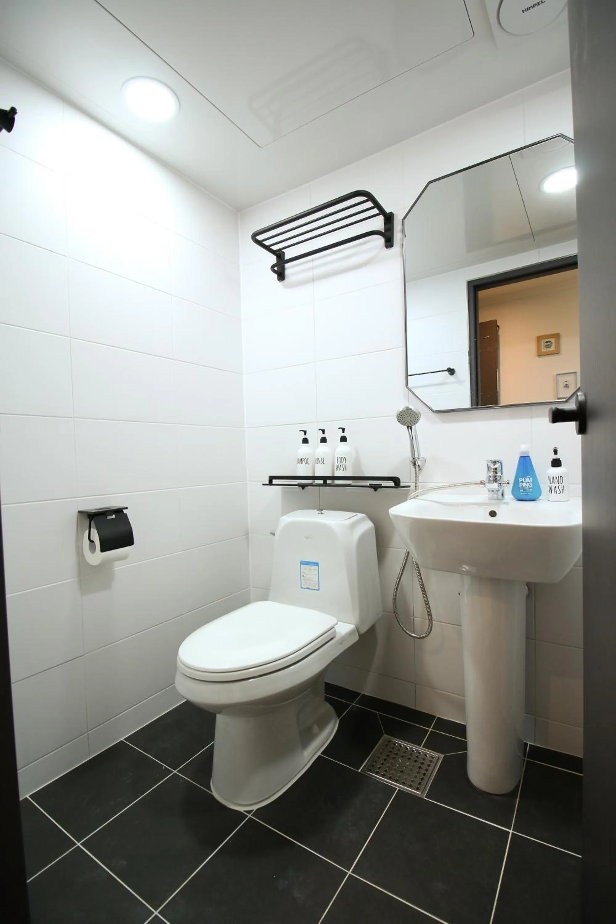 Heima Guesthouse Hongdae