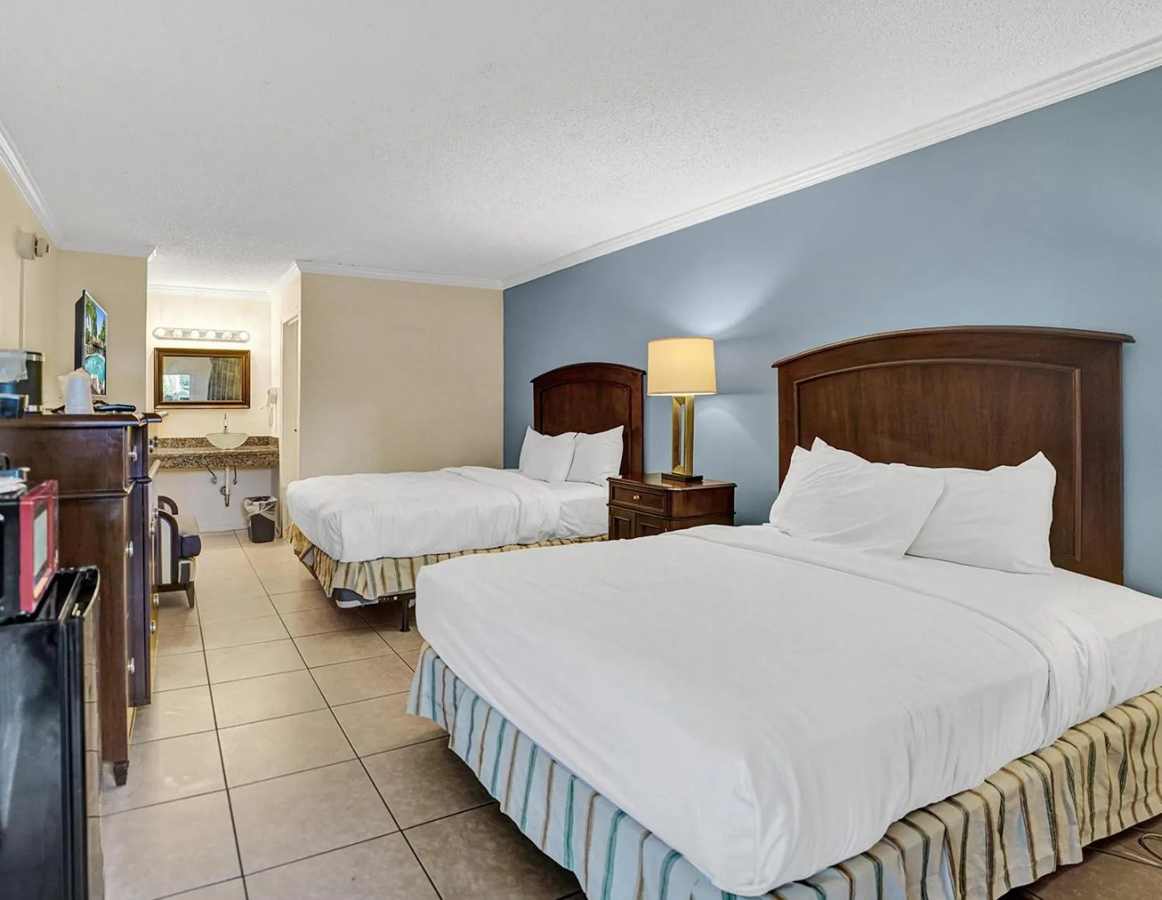 Bedroom, Bed in Fort Lauderdale Grand Hotel