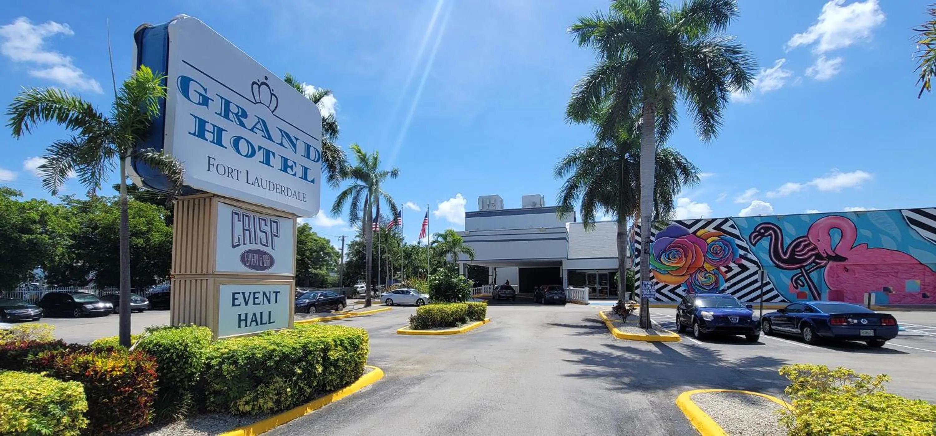 Facade/entrance in Fort Lauderdale Grand Hotel