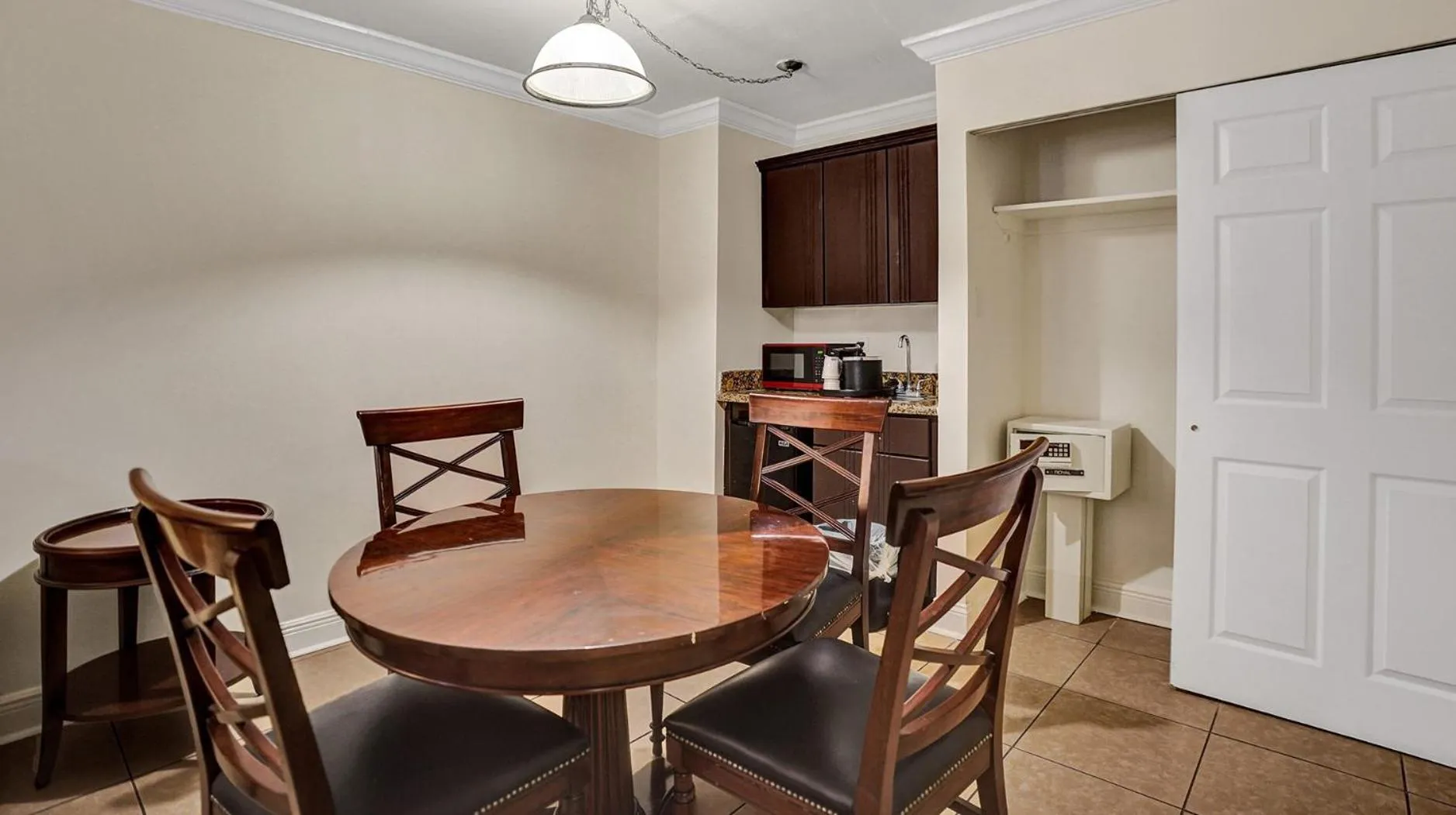 Dining area in Fort Lauderdale Grand Hotel