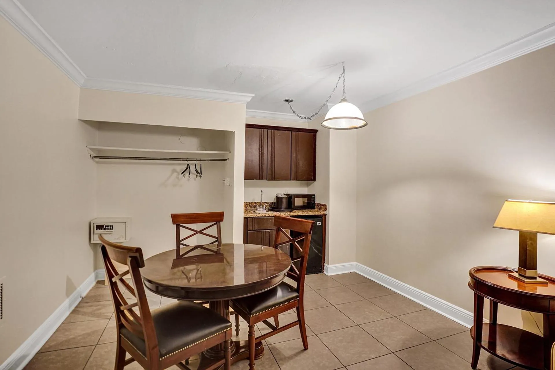 Living room in Fort Lauderdale Grand Hotel