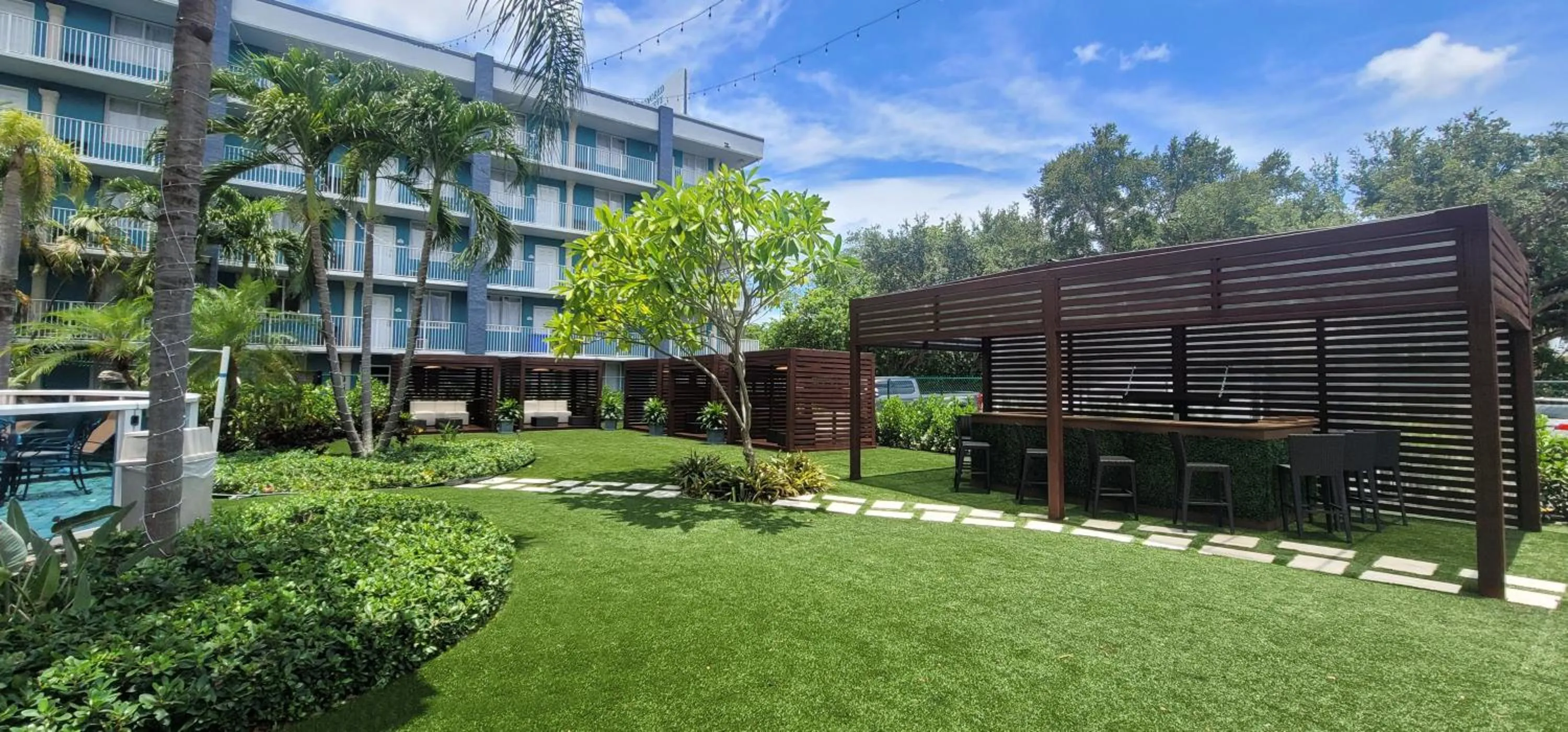 Property building in Fort Lauderdale Grand Hotel