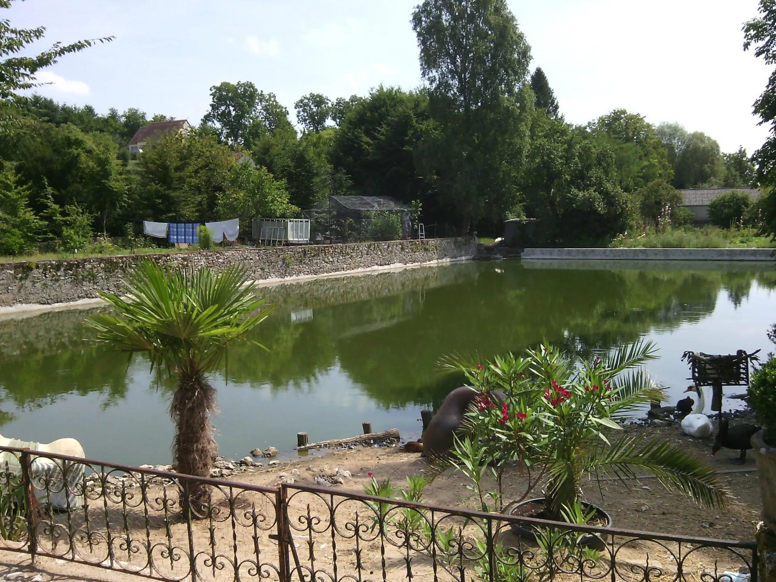 Lake view in Les Douves