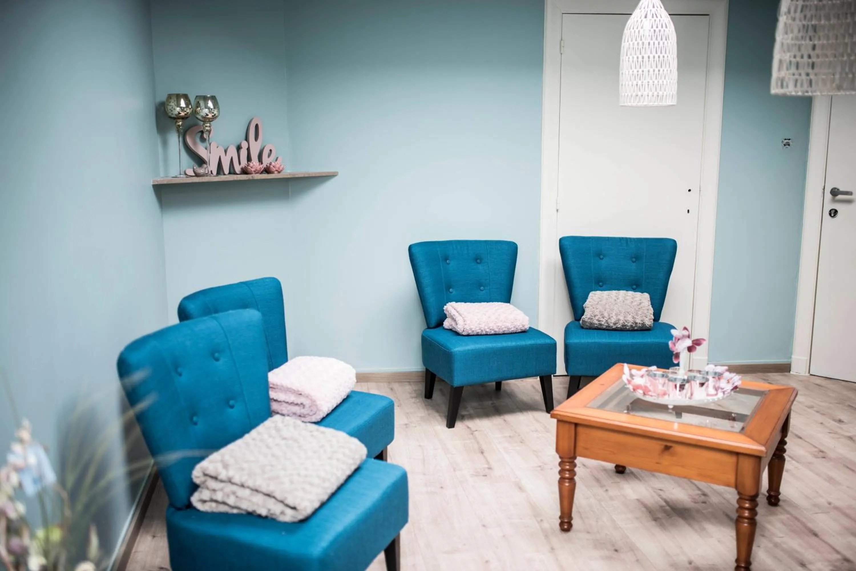 Communal lounge/ TV room in B&B A Dream City spa & Massages