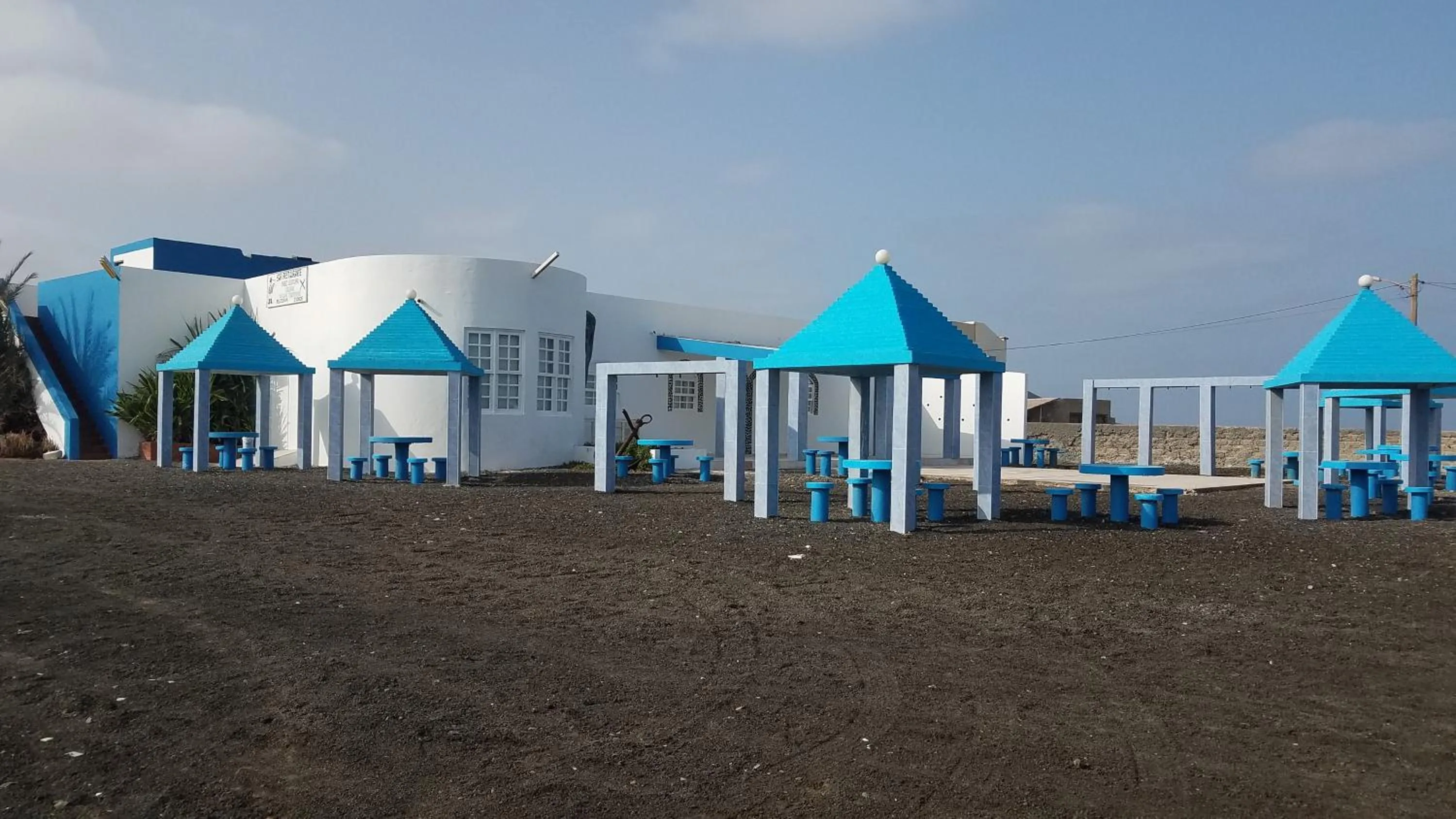 Property building in Chez Loutcha Residencial