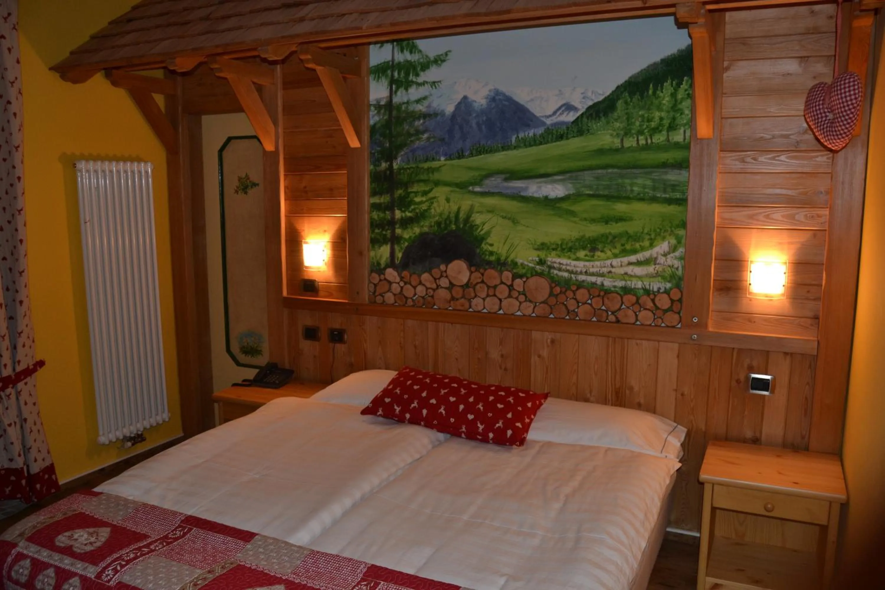 Photo of the whole room, Bed in Hotel Cova