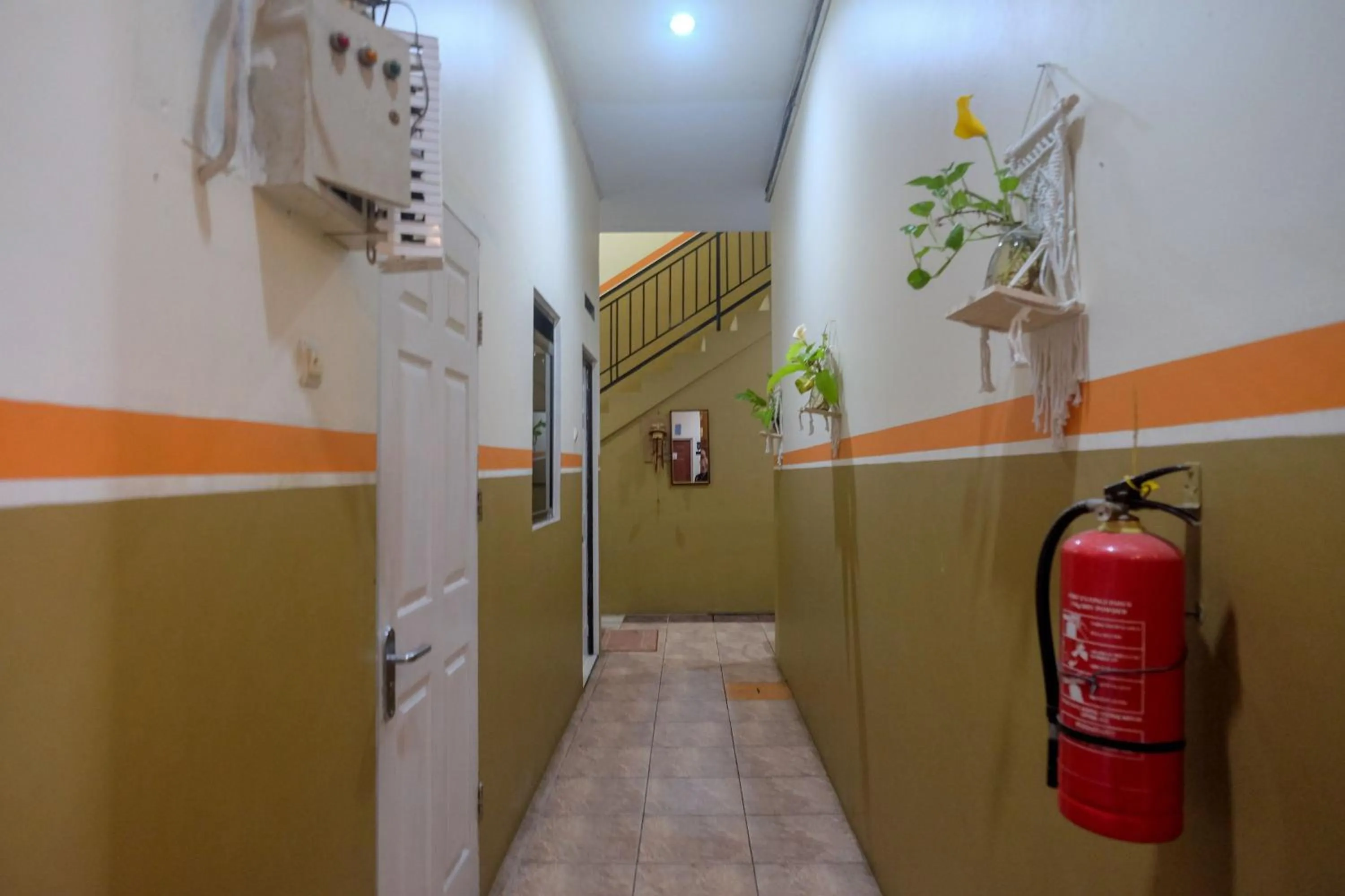 Floor plan in RedDoorz near Jalan Wolter Monginsidi Manado