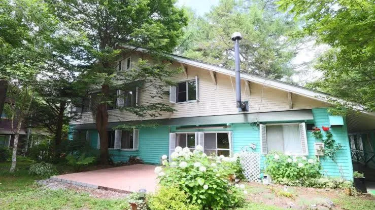 Property building in Pension Peppermint House