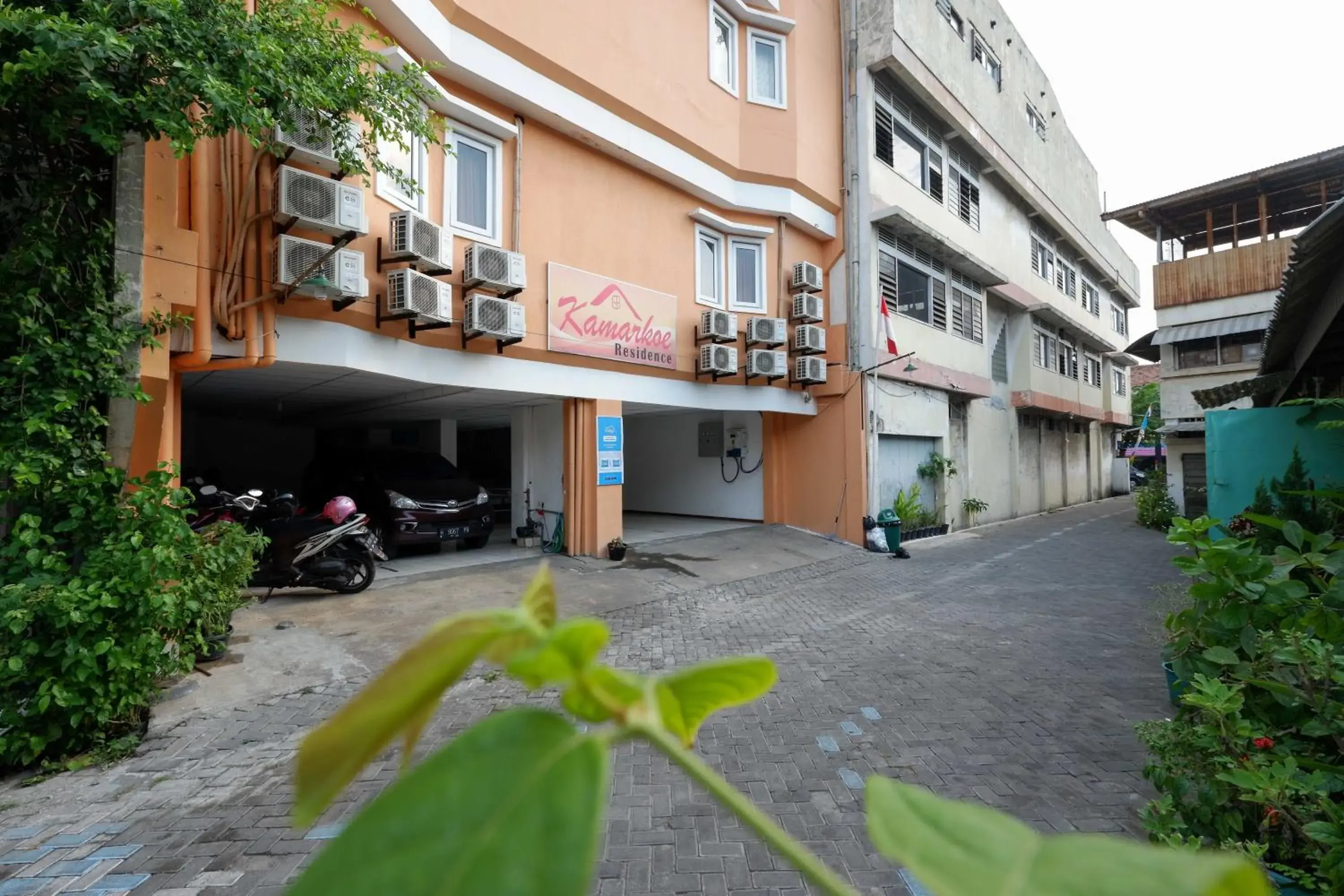 RedDoorz Near Kota Lama Semarang RedDoorz Near Kota Lama Semarang