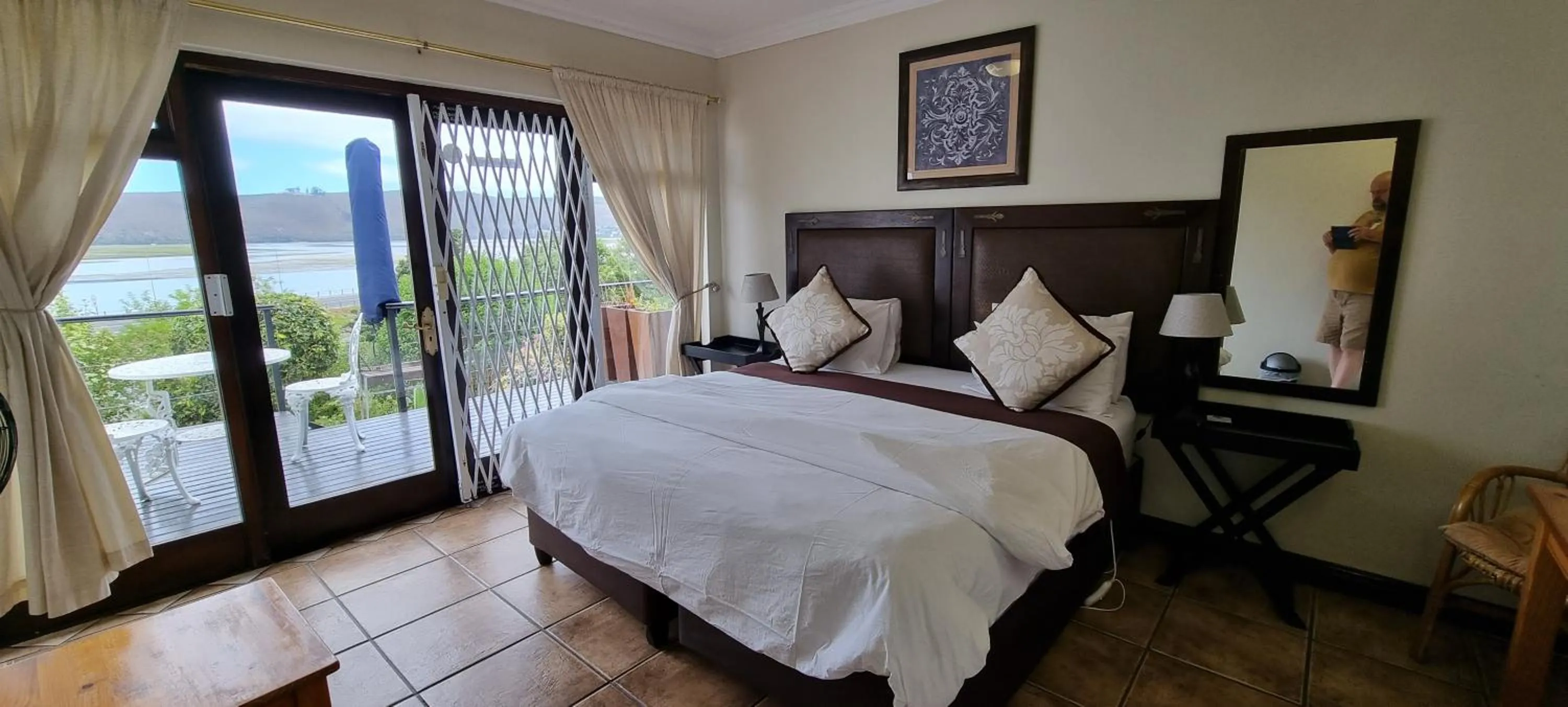 Bed in Lagoon Lodge