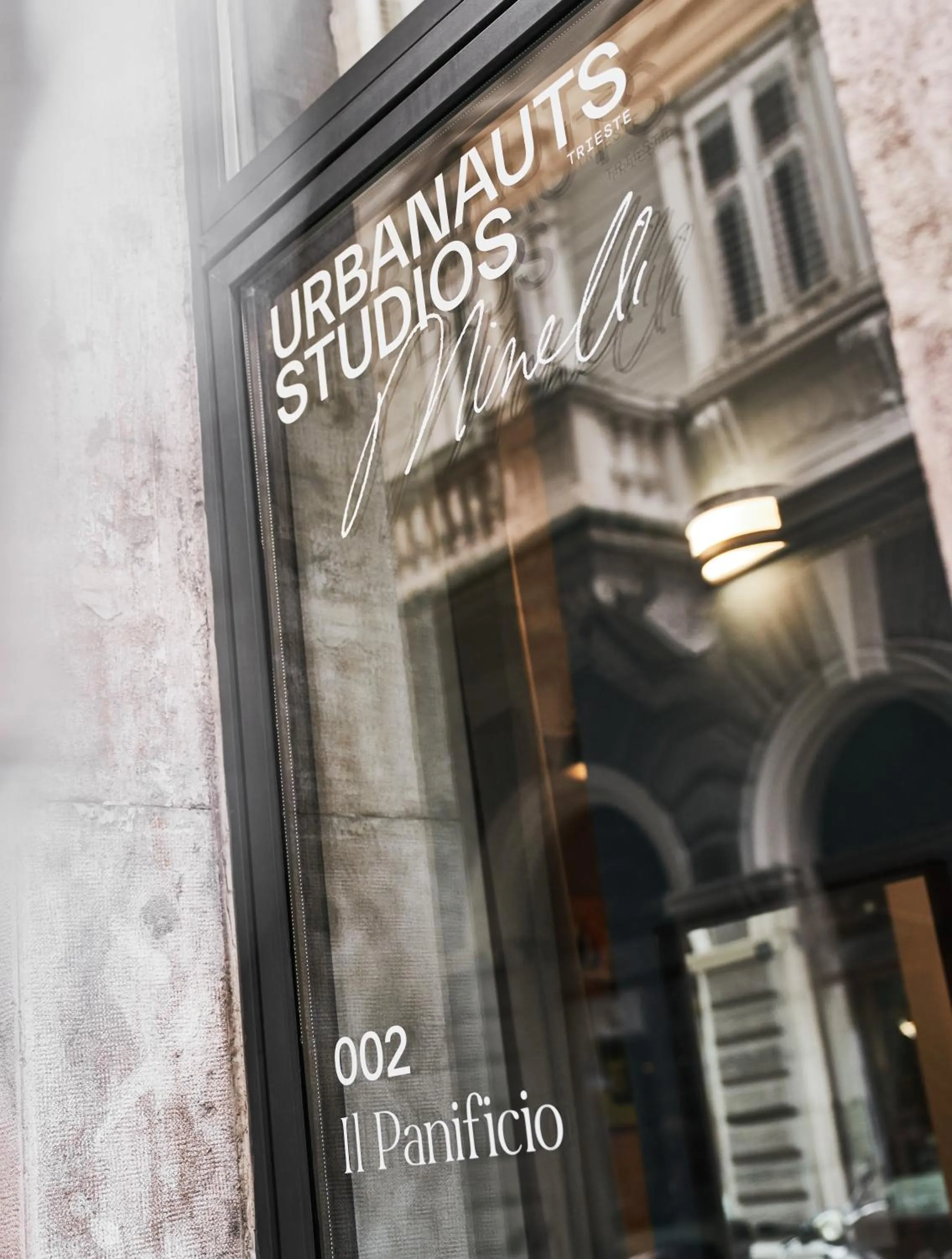 URBANAUTS STUDIOS Minelli