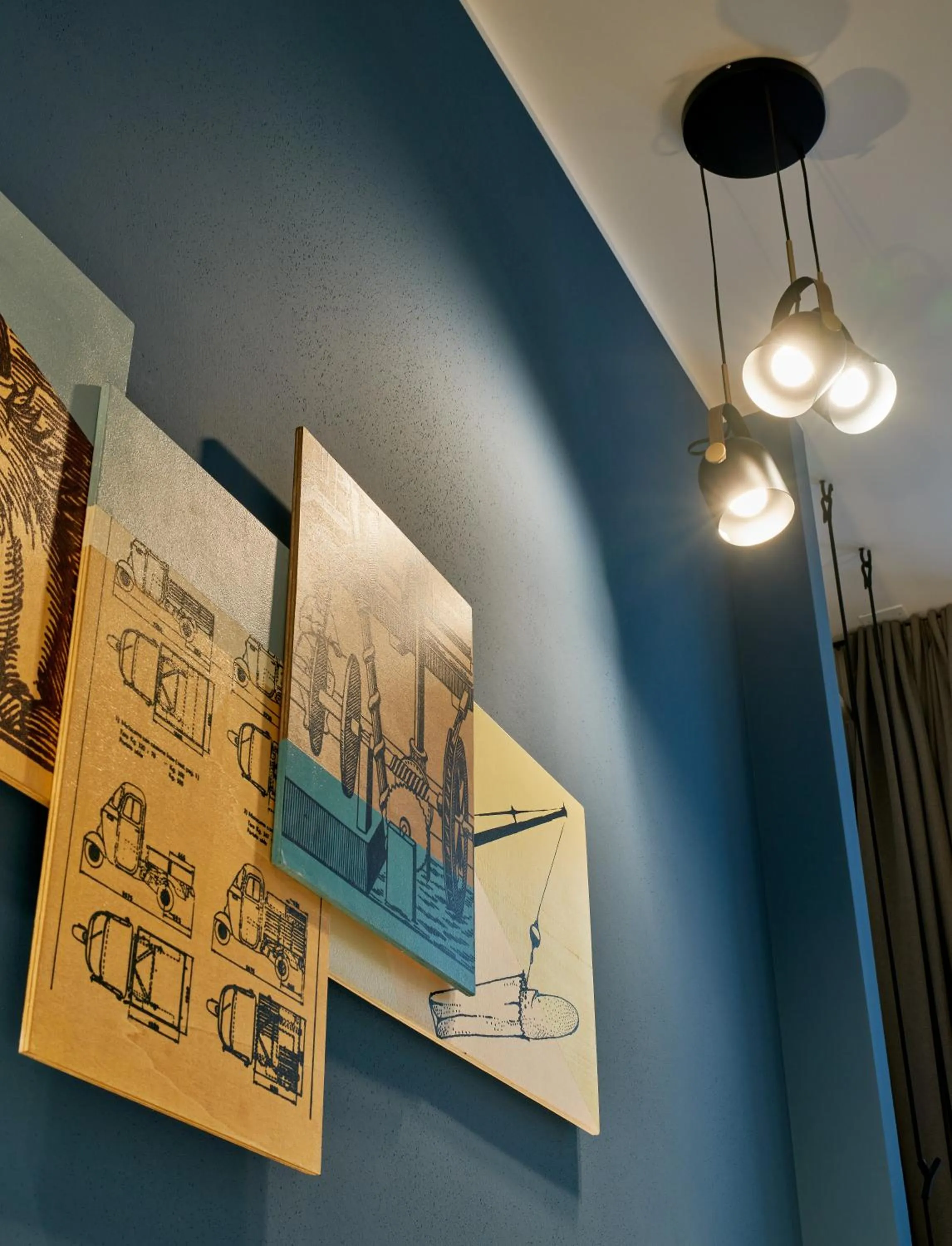 URBANAUTS STUDIOS Minelli