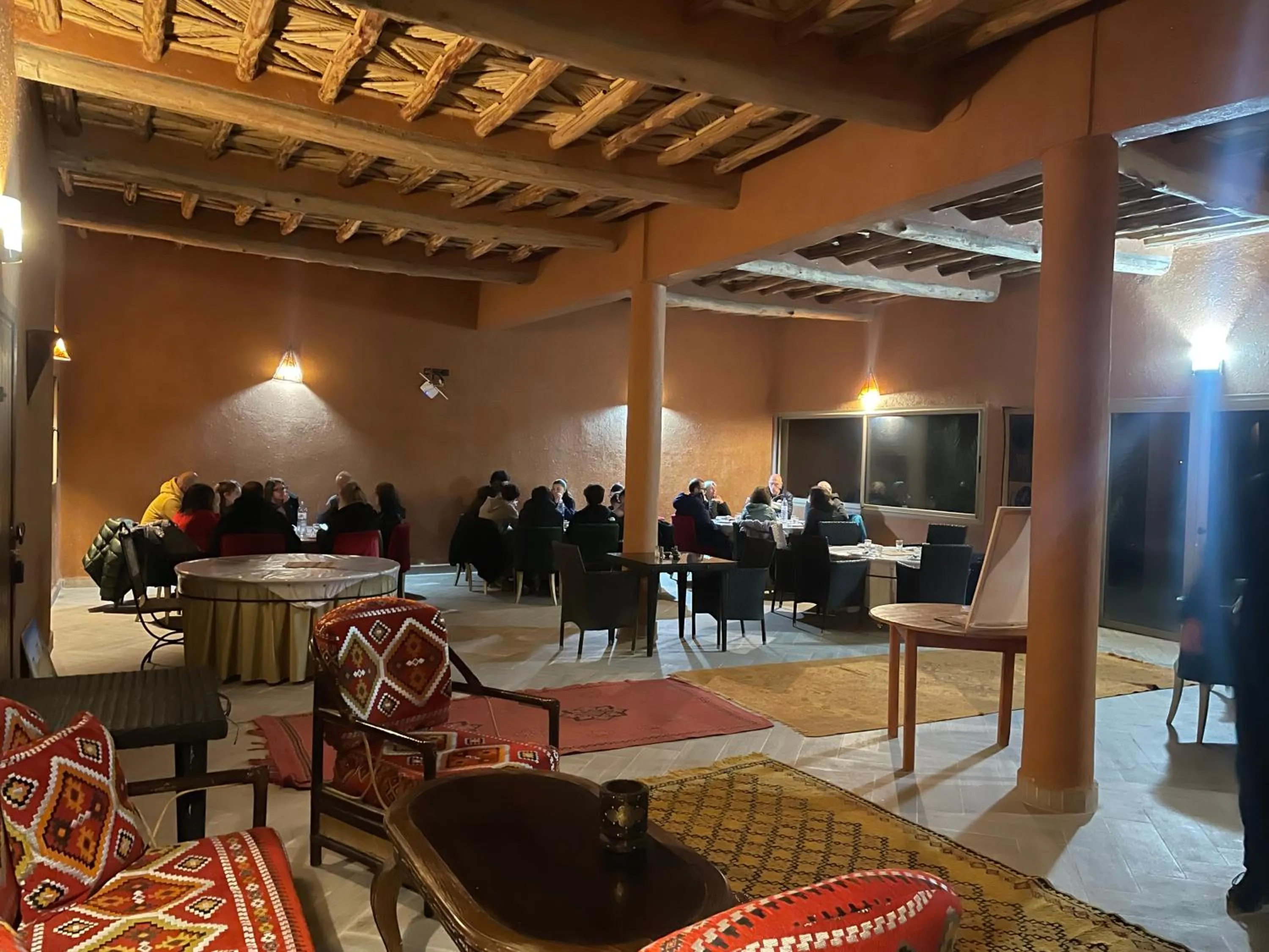 Restaurant/places to eat in Auberge Famille Benmoro