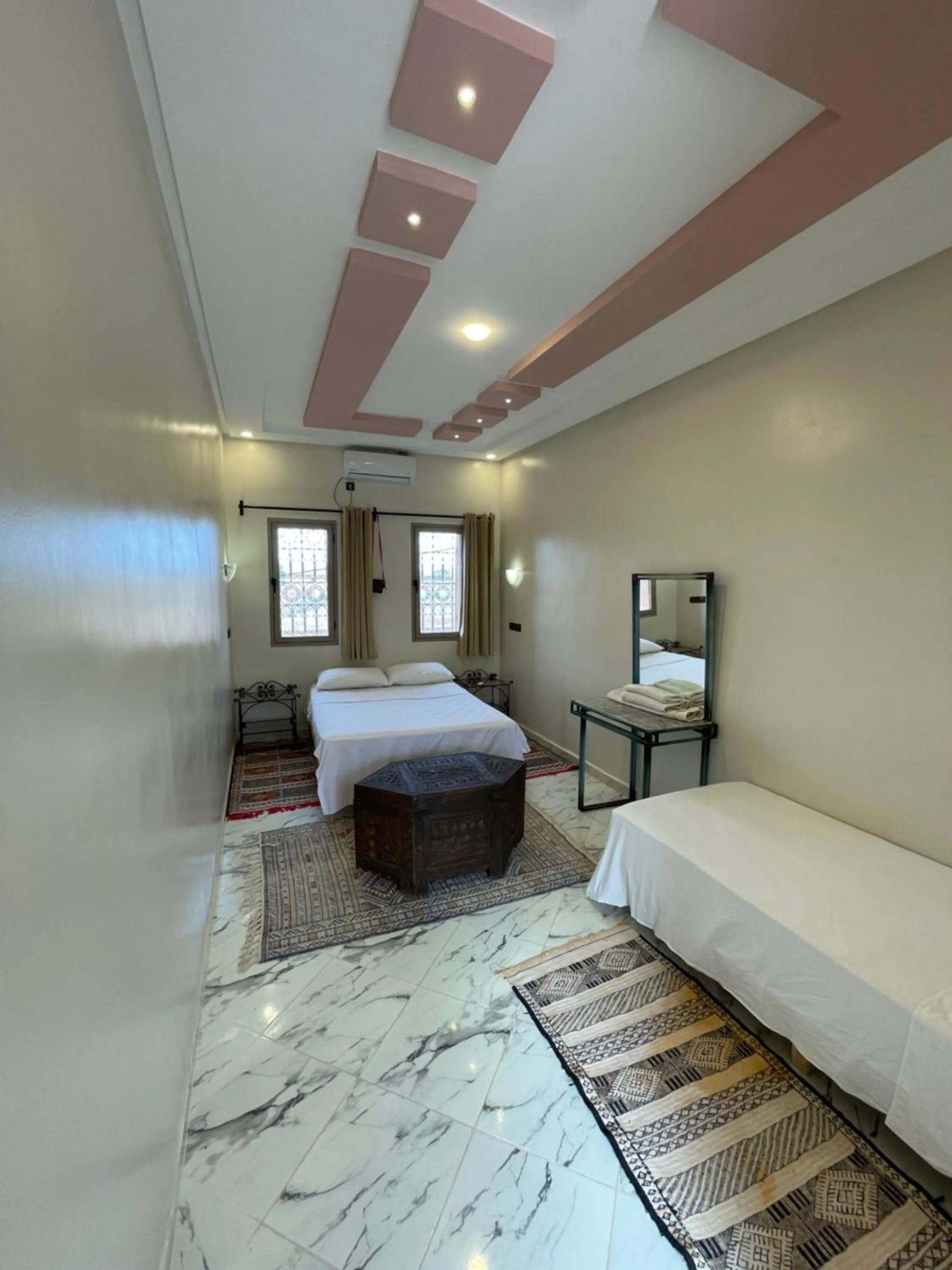 TV and multimedia, Bed in Auberge Famille Benmoro