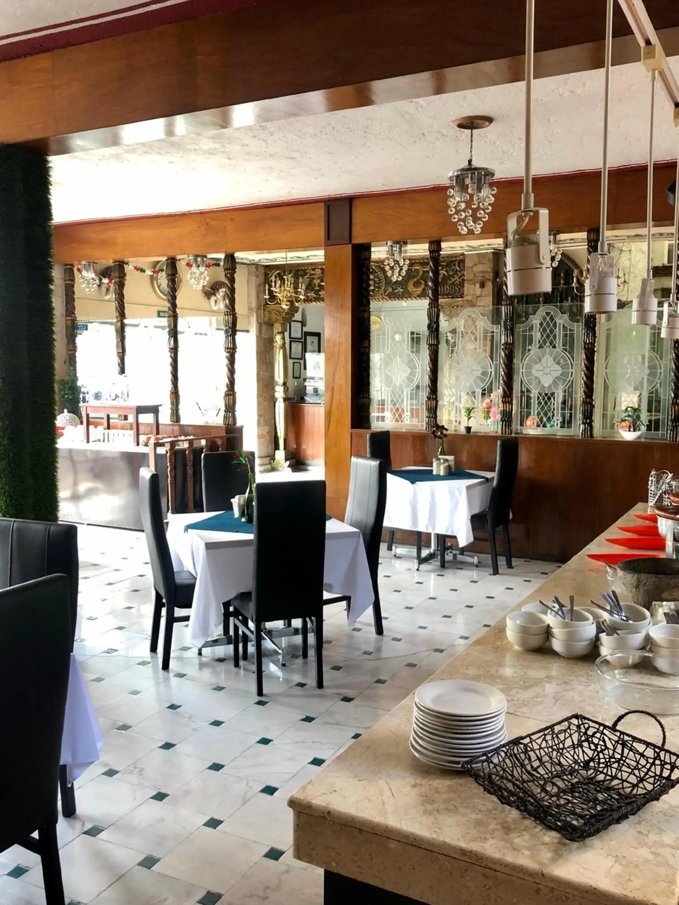 Restaurant/places to eat in Hotel Inn Galerias Restaurant/places to eat in Hotel Inn Galerias