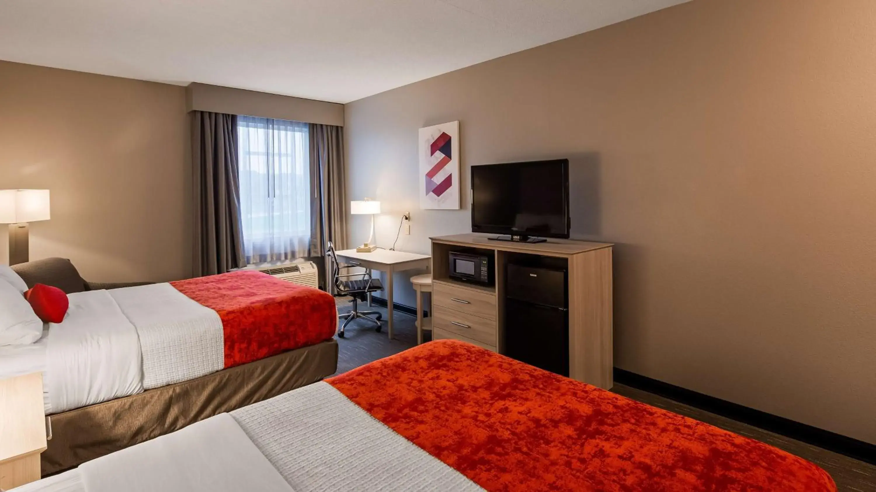 Bed in Best Western Plus New Cumberland Bed in Best Western Plus New Cumberland