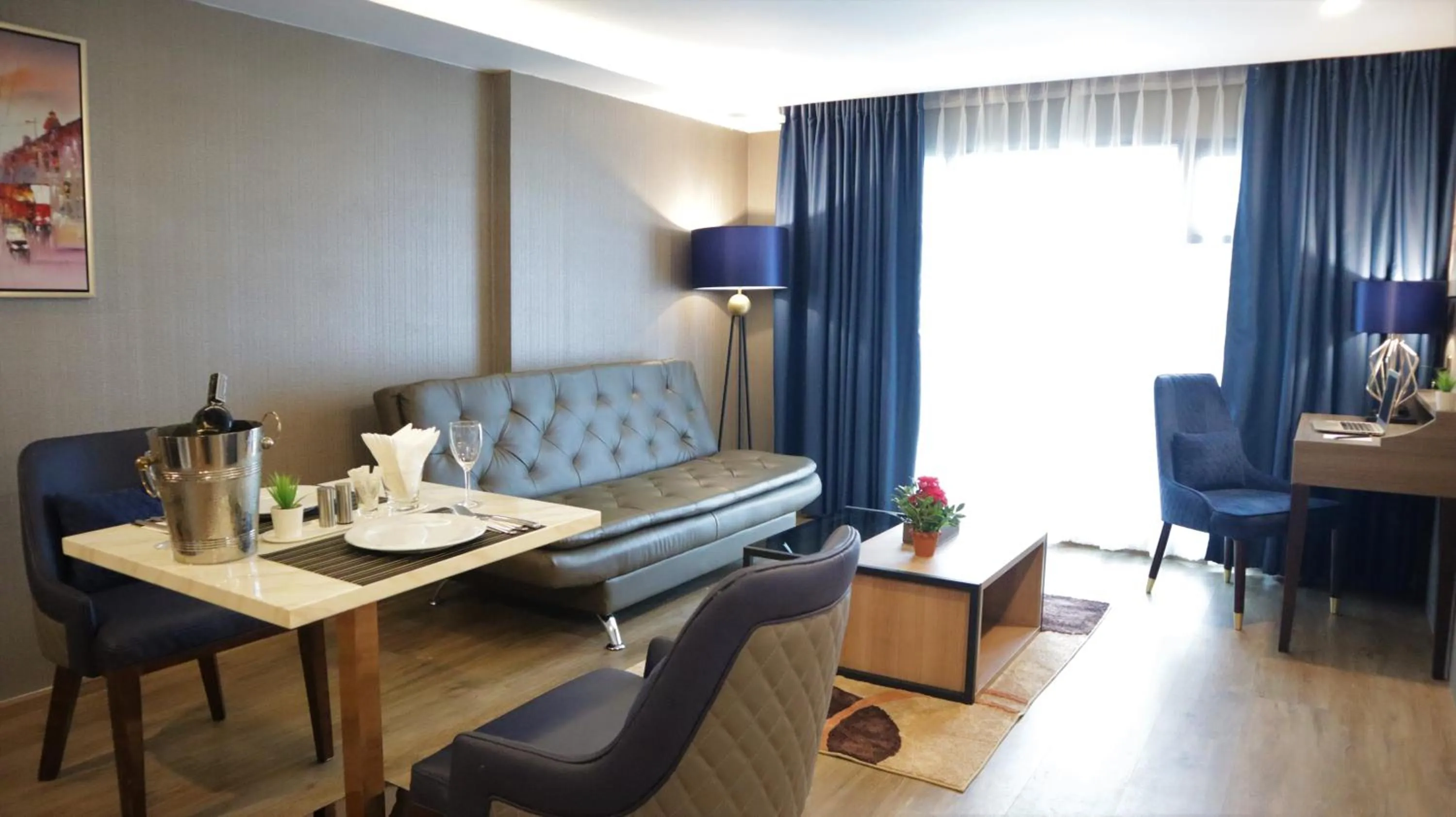 Coffee/tea facilities in GLOW Sukhumvit 5