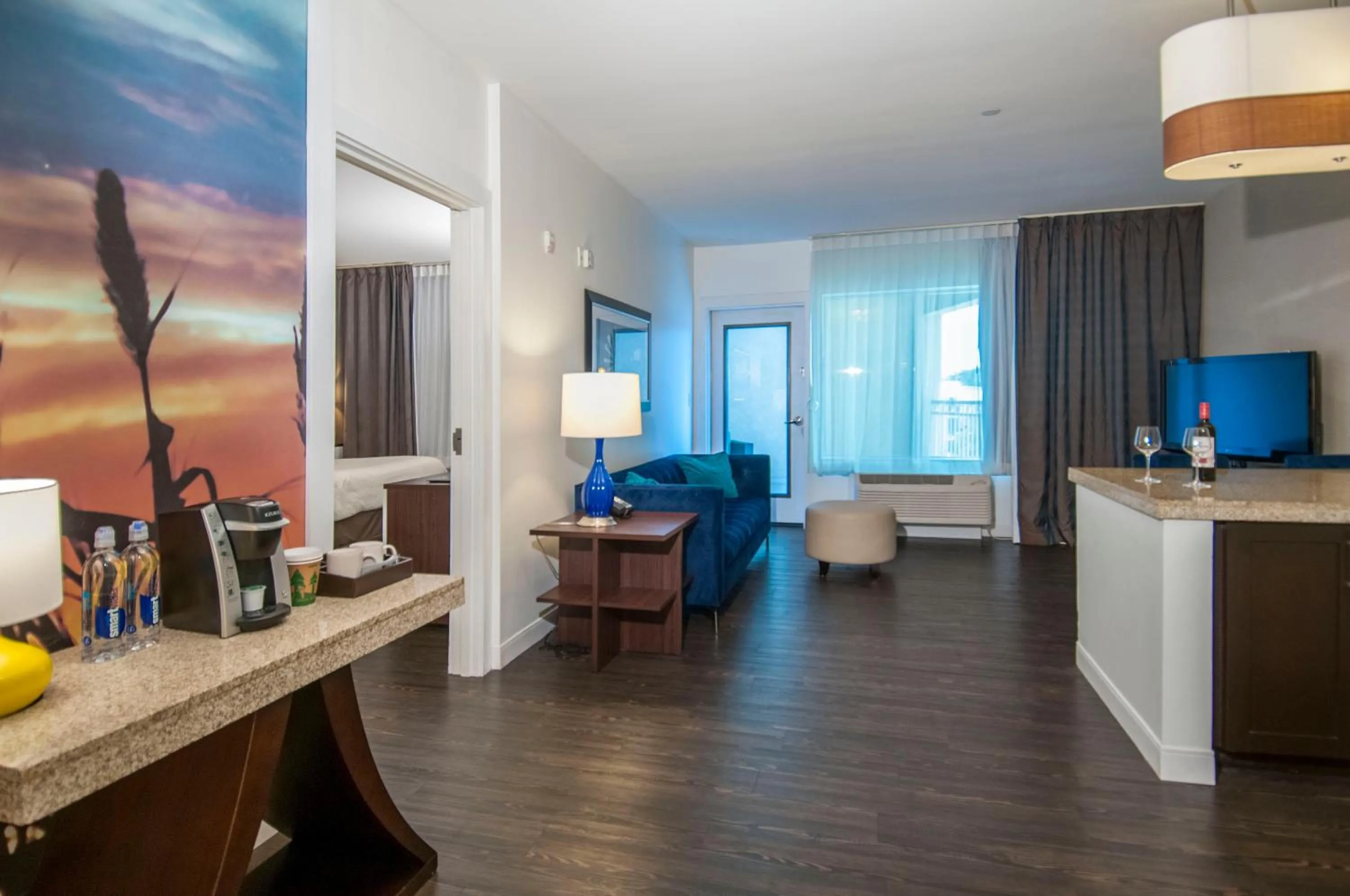 Photo of the whole room in Hotel Indigo Waco by IHG