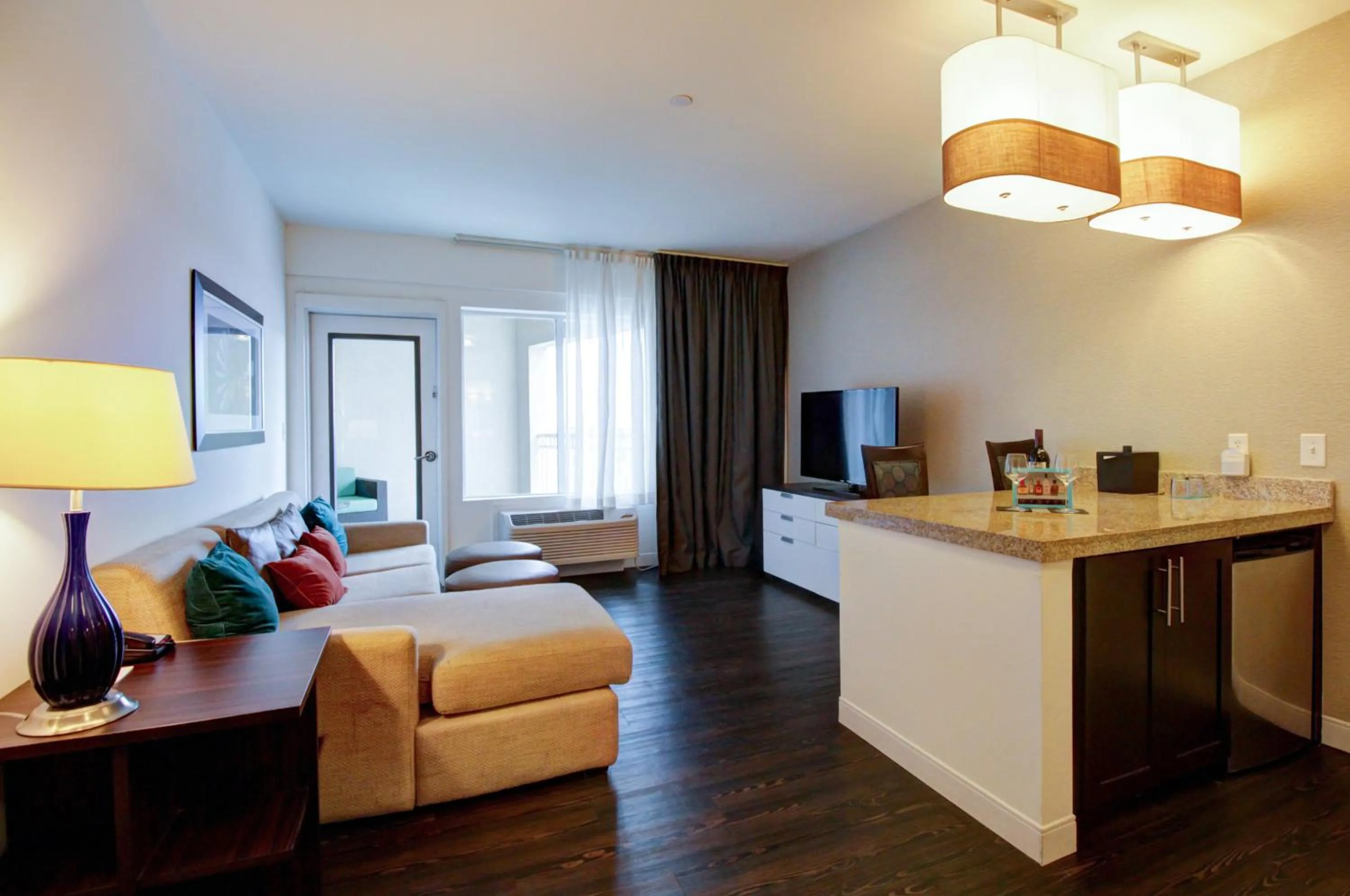 Photo of the whole room in Hotel Indigo Waco by IHG