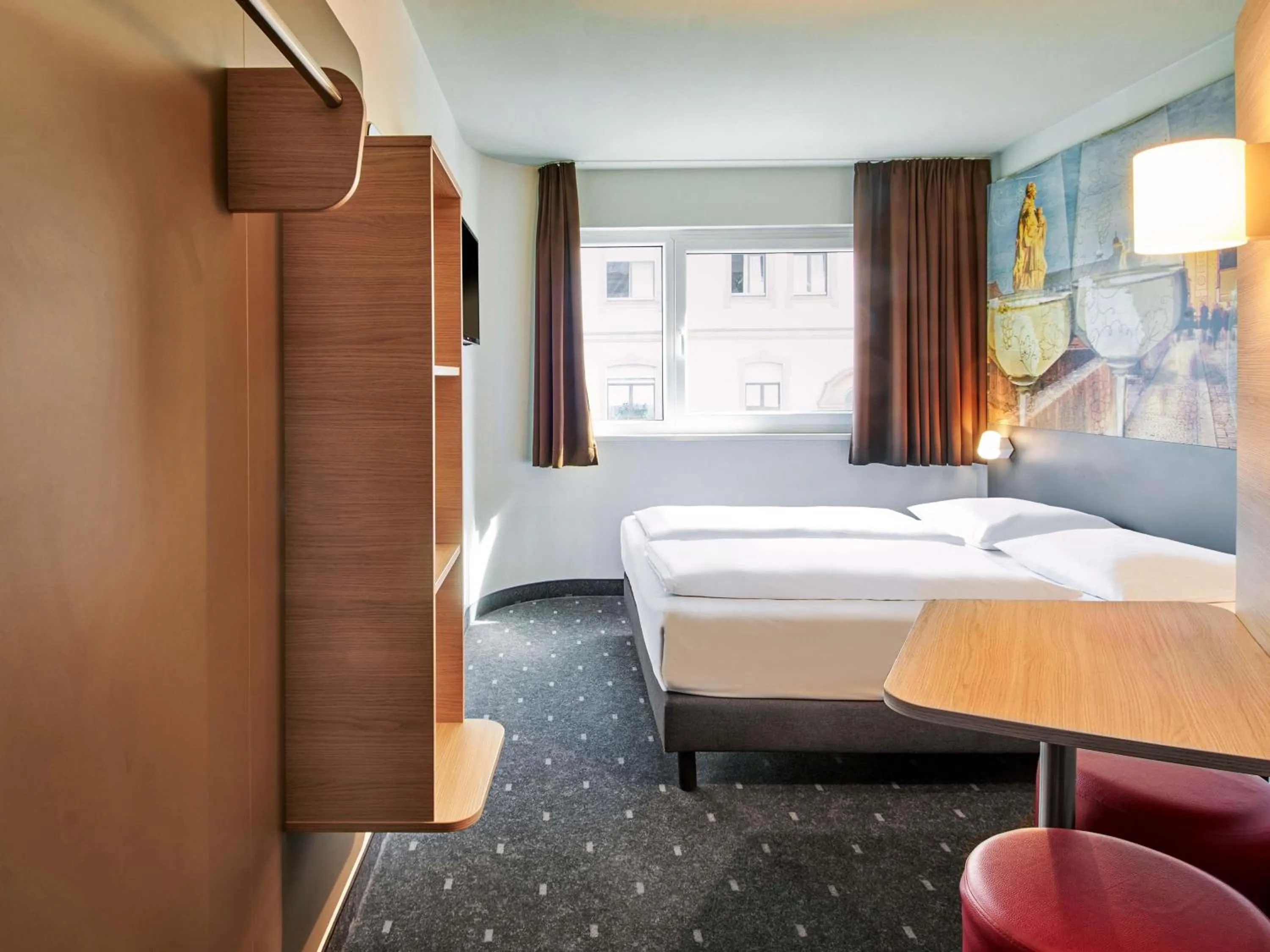 Photo of the whole room, Bed in B&B Hotel Würzburg-City