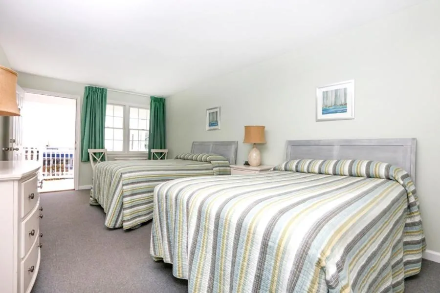Bed in The Heritage Inn