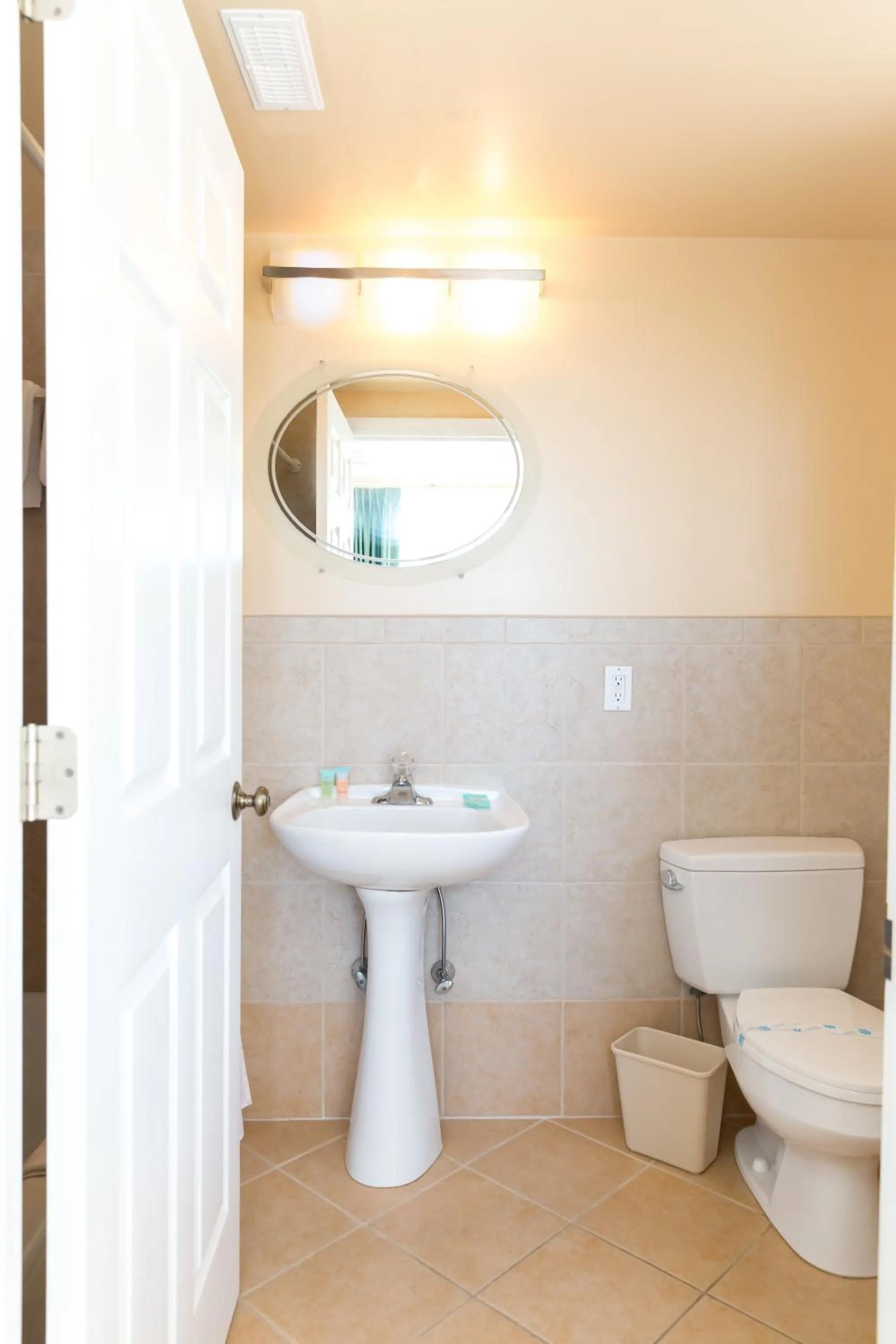 Toilet in The Heritage Inn