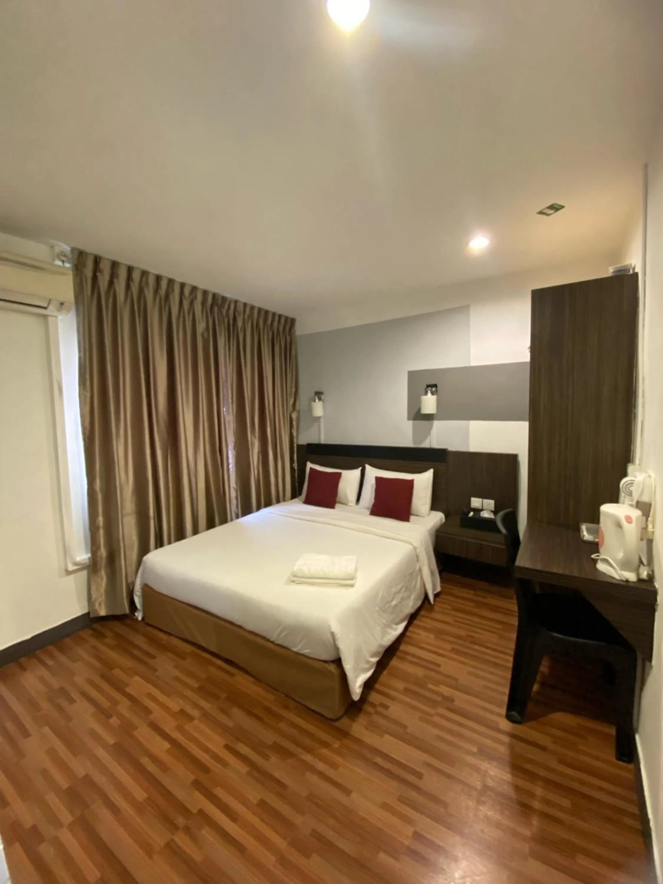 Bedroom, Bed in V Hotel Johor Bahru