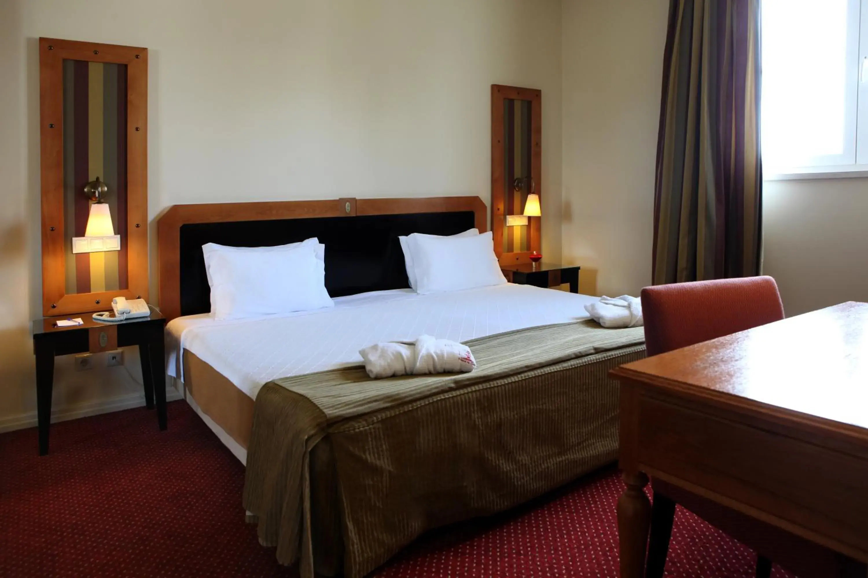 Bedroom, Bed in Hotel Termas da Curia Bedroom, Bed in Hotel Termas da Curia