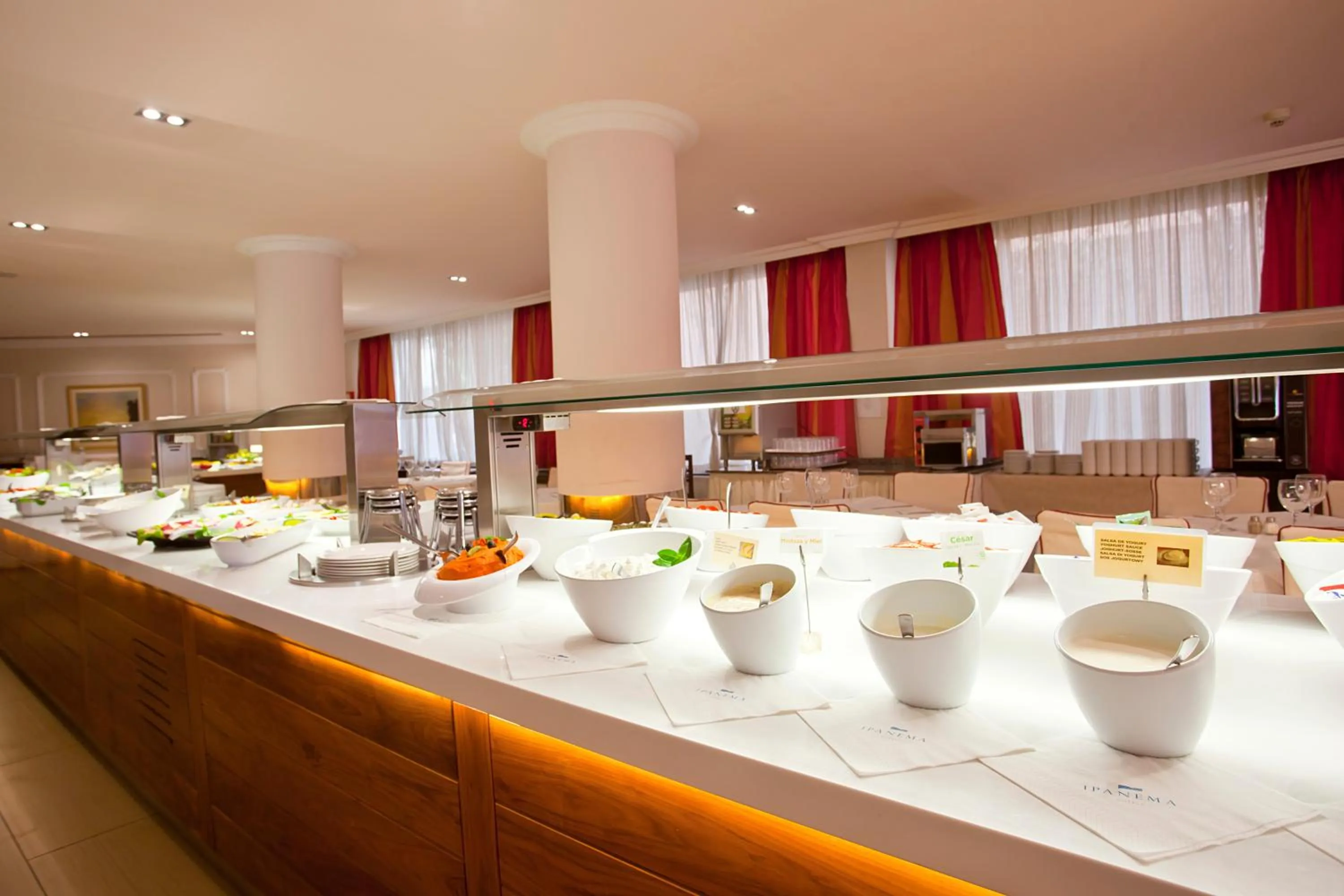 Restaurant/places to eat in Ipanema Park