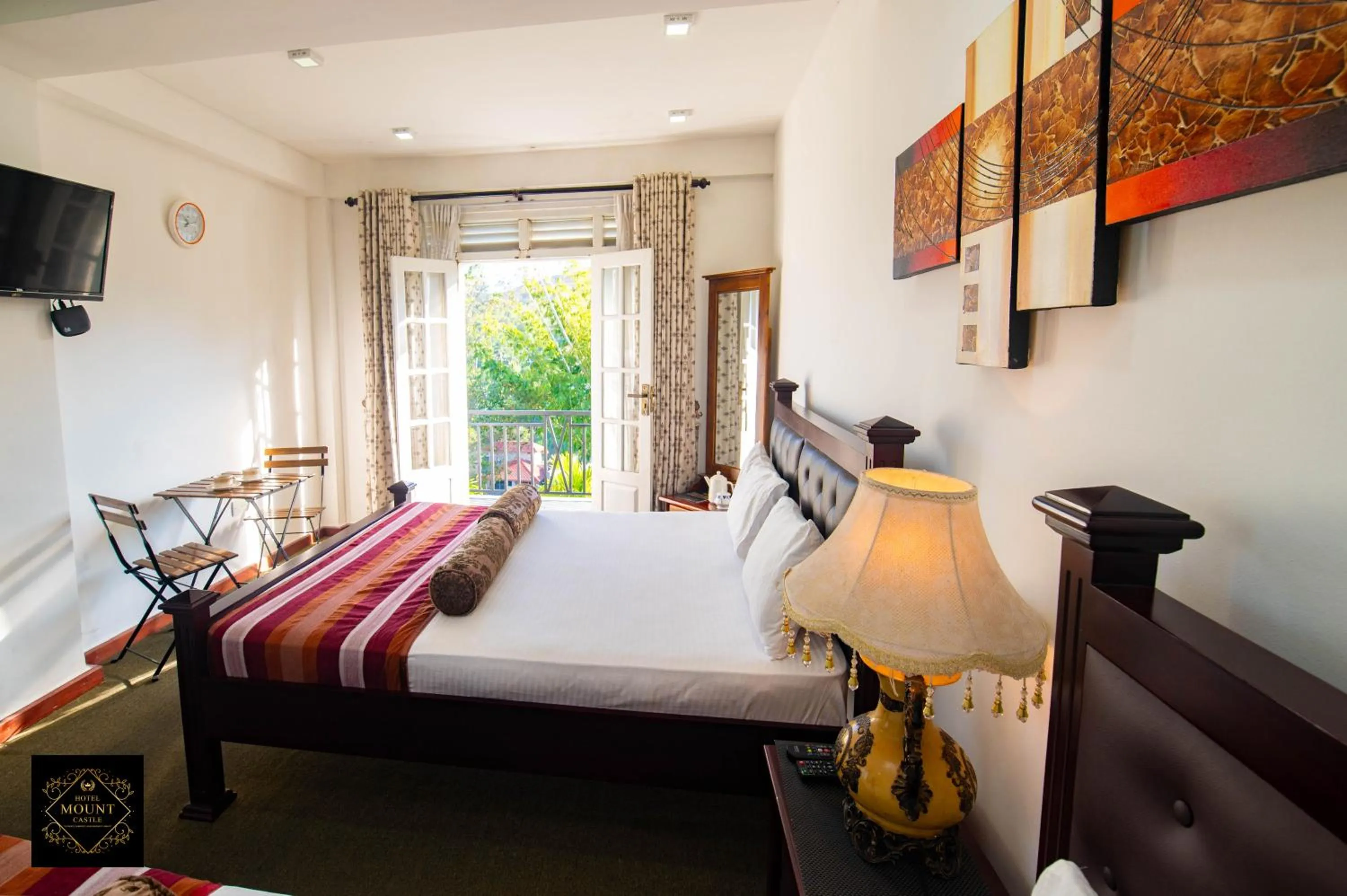 Bed in Hotel Mount Castle